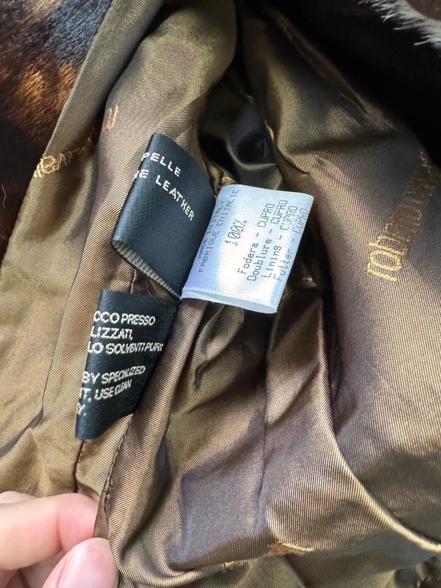 Roberto Cavalli FW2000 Roberto Cavalli Cow Fur Trench Coat Size XS / US 0-2 / IT 36-38 - 10 Thumbnail