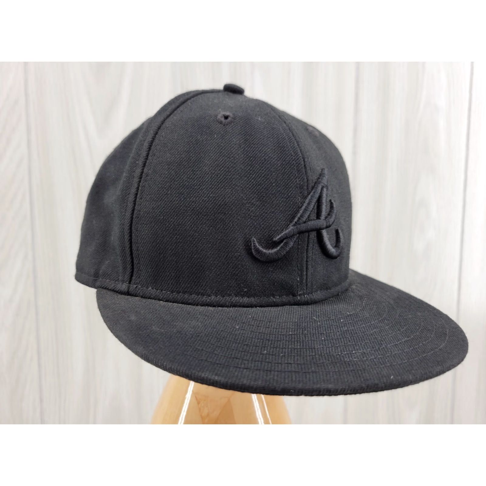 New Era VINTAGE MLB Atlanta Braves A 59FIFTY 5950 Men's Fitted New Era Hat Cap All Black Size ONE SIZE - 3 Thumbnail