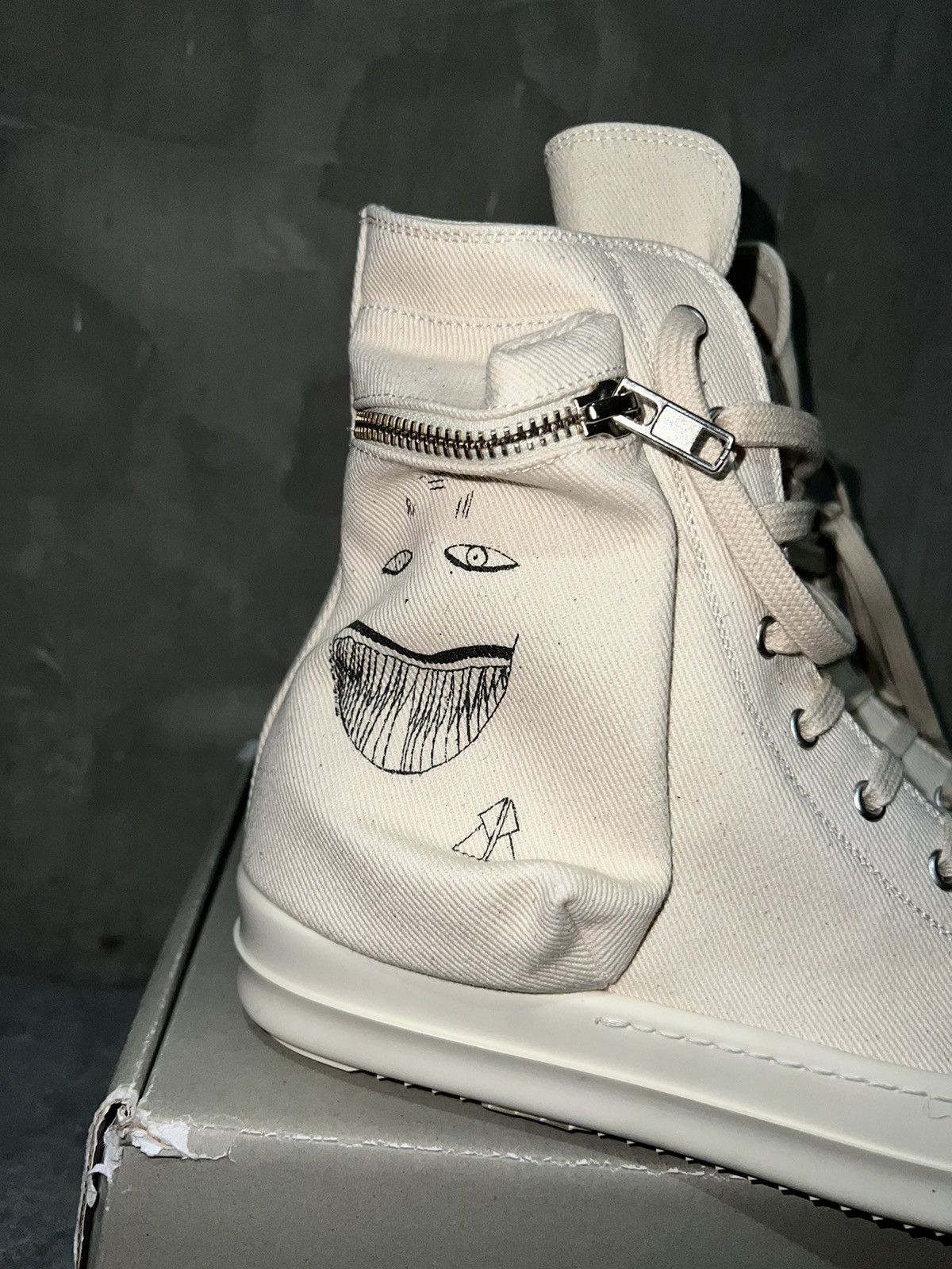Rick Owens Rick Owens DRKSHDW Cargo Pocket “Face” Ramones High Size US 8 / EU 41 - 4 Thumbnail