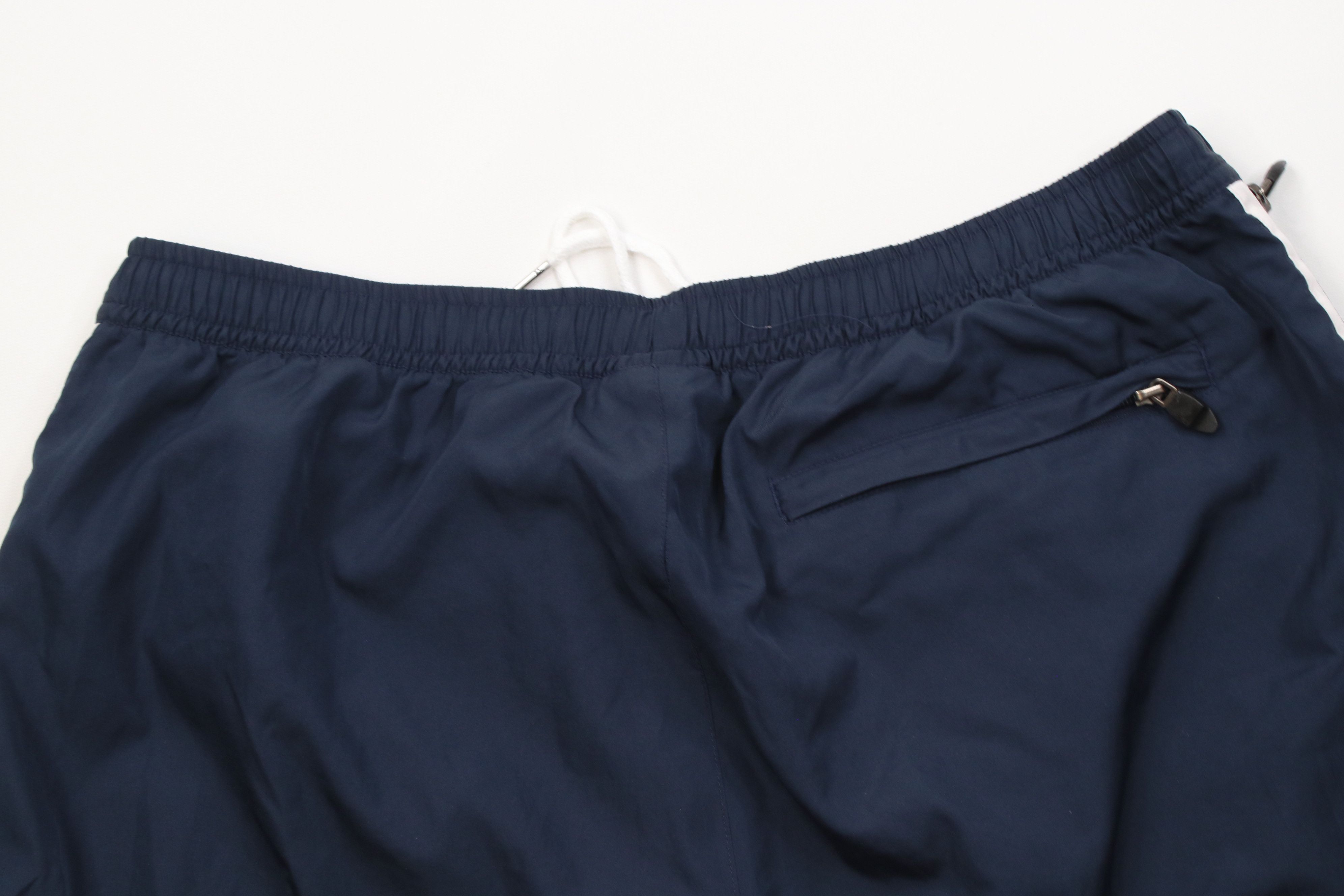 Champion Vintage 90s Champion Lined Windbreaker Shorts Navy Blue Size US 36 / EU 52 - 11 Thumbnail