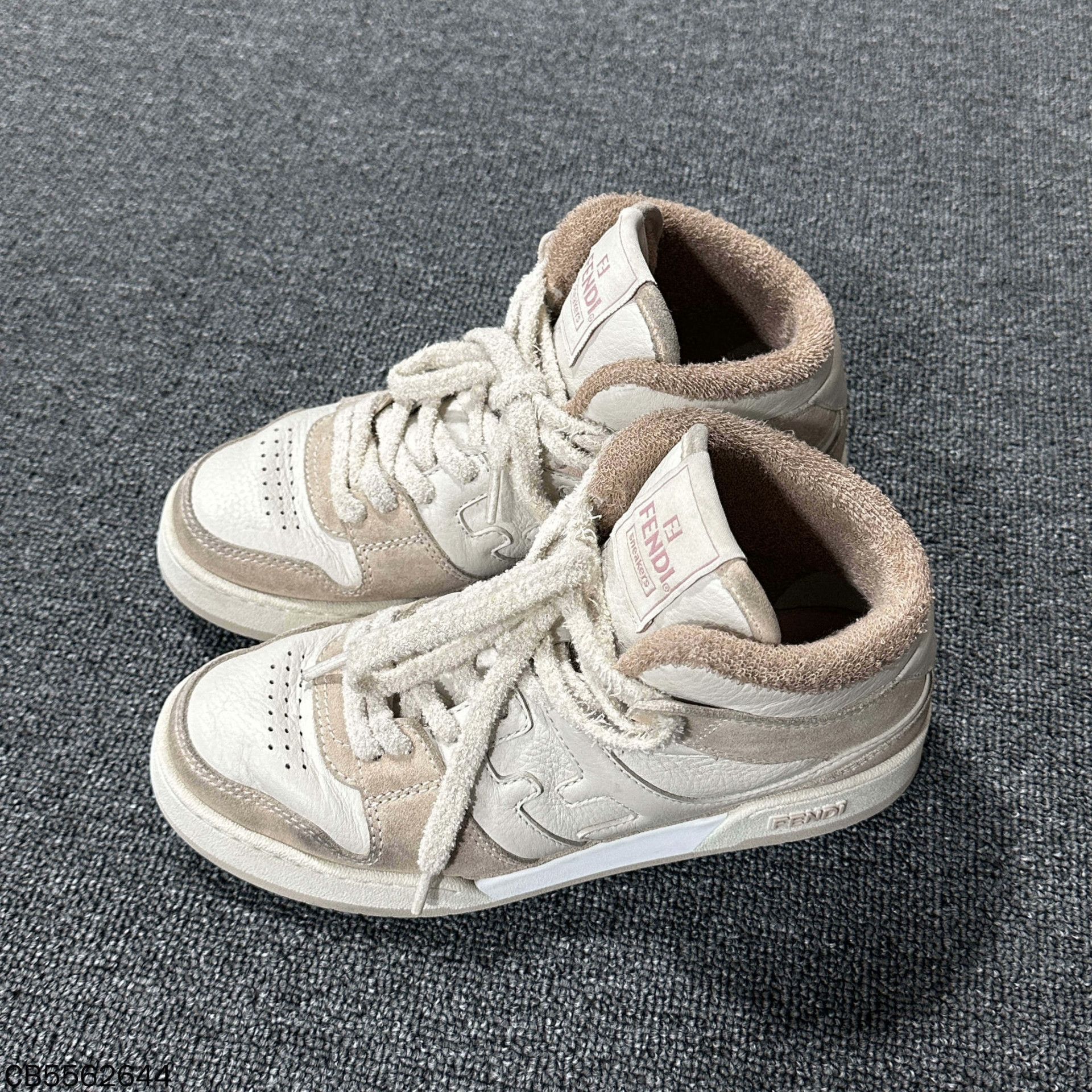Fendi Fendi Hitop Sneakers 38 Men Size US 6 / EU 39 - 1 Thumbnail