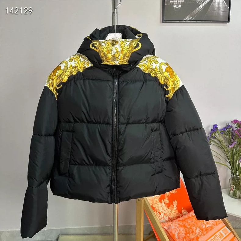 Versace Versace Black and gold color matching bread suit Size S / US 4 / IT 40 - 1 Thumbnail