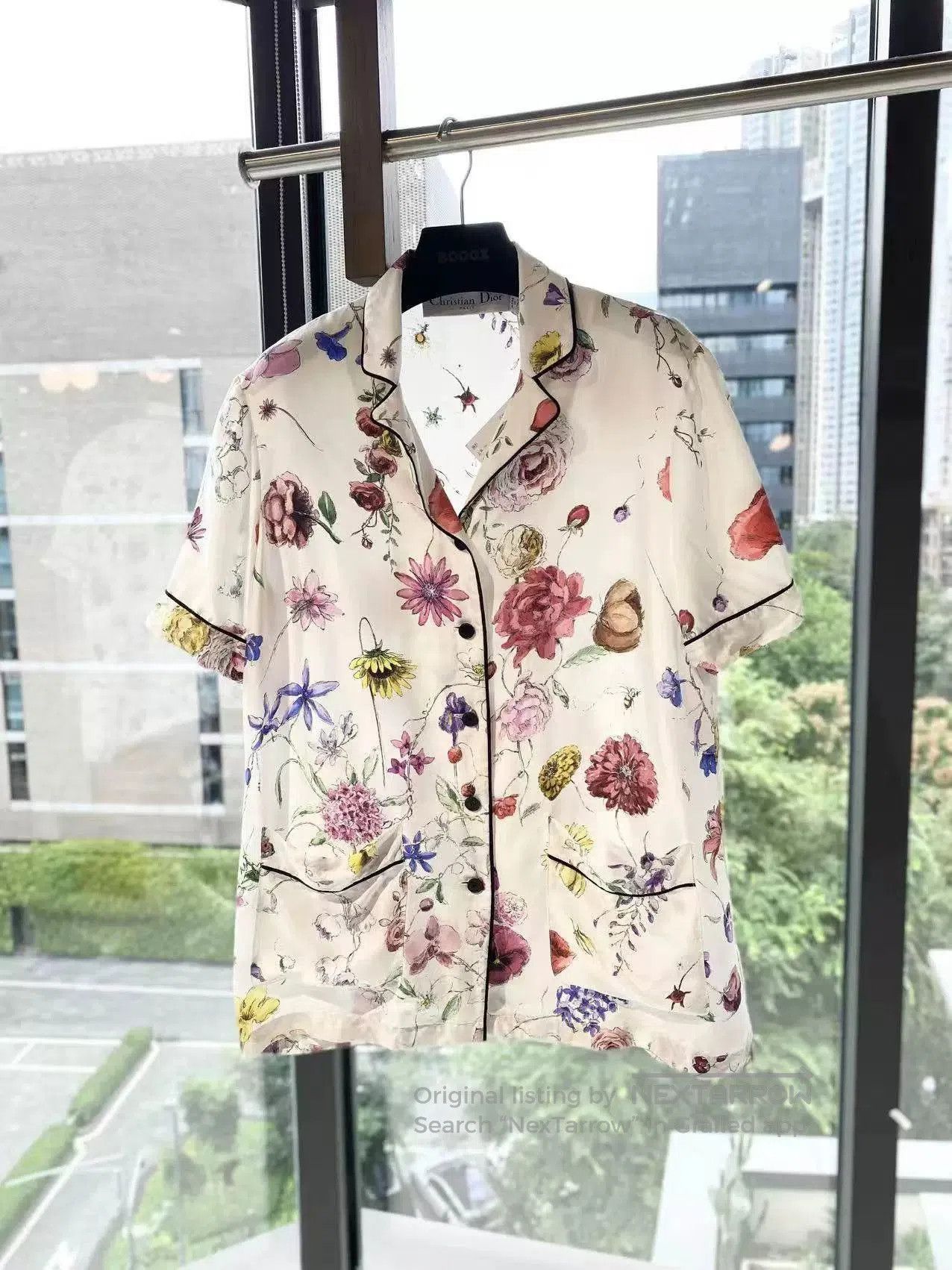 Dior floral embroidered silk short-sleeve shirt. Size US M / EU 48-50 / 2 - 2 Thumbnail