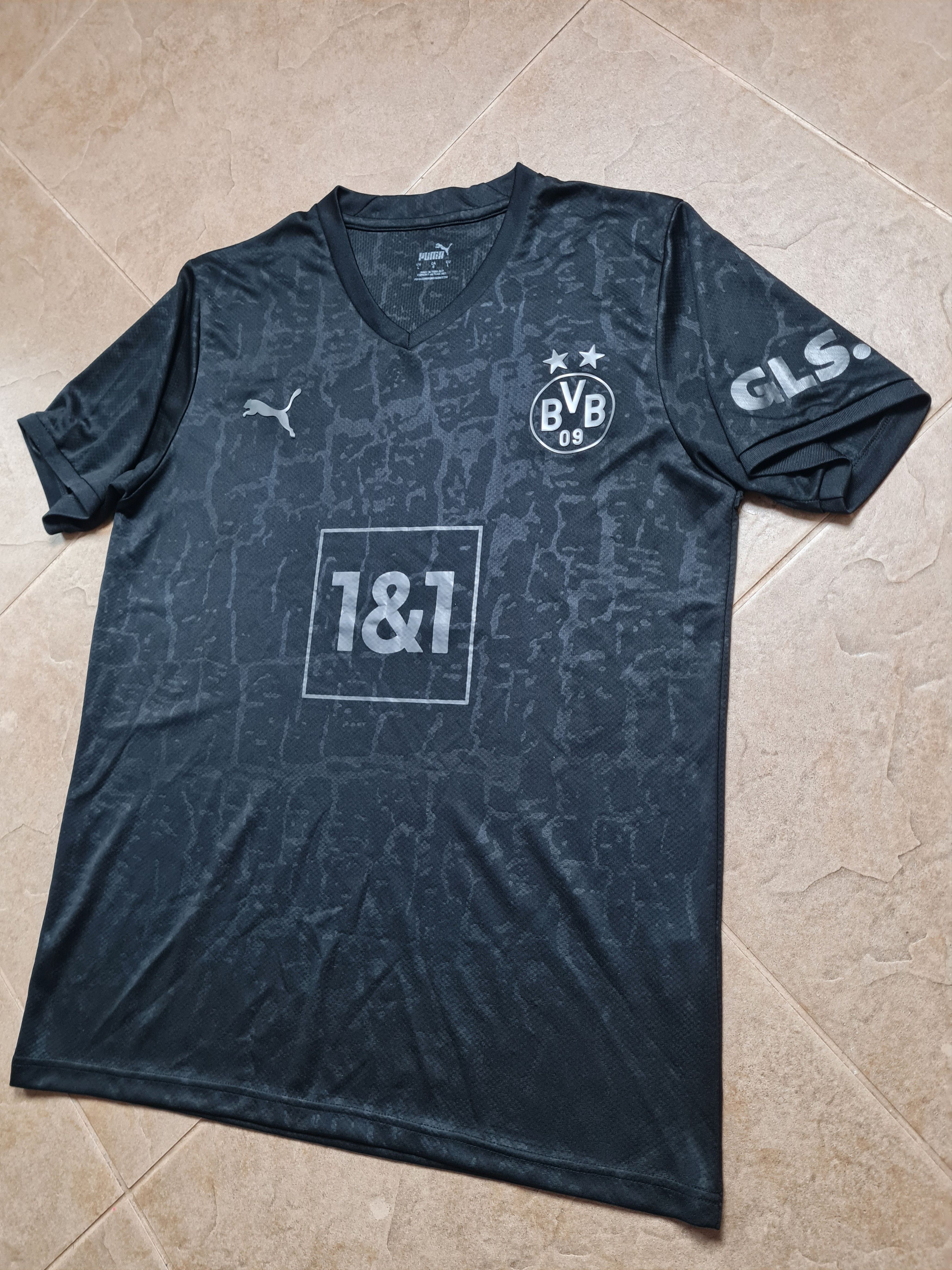 Puma Jersey Puma Borussia Dortmund Soccer Special shirt 2022 Size US L / EU 52-54 / 3 - 4 Thumbnail