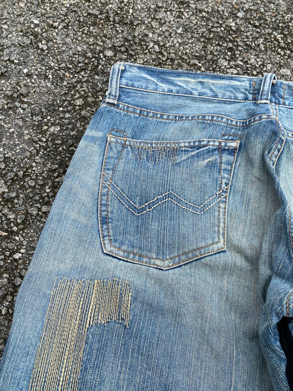 Edwin VINTAGE EDWIN EXCLUSIVE VINTAGE PATCHWORK DISTRESSED DENIM Size US 31 - 7 Thumbnail