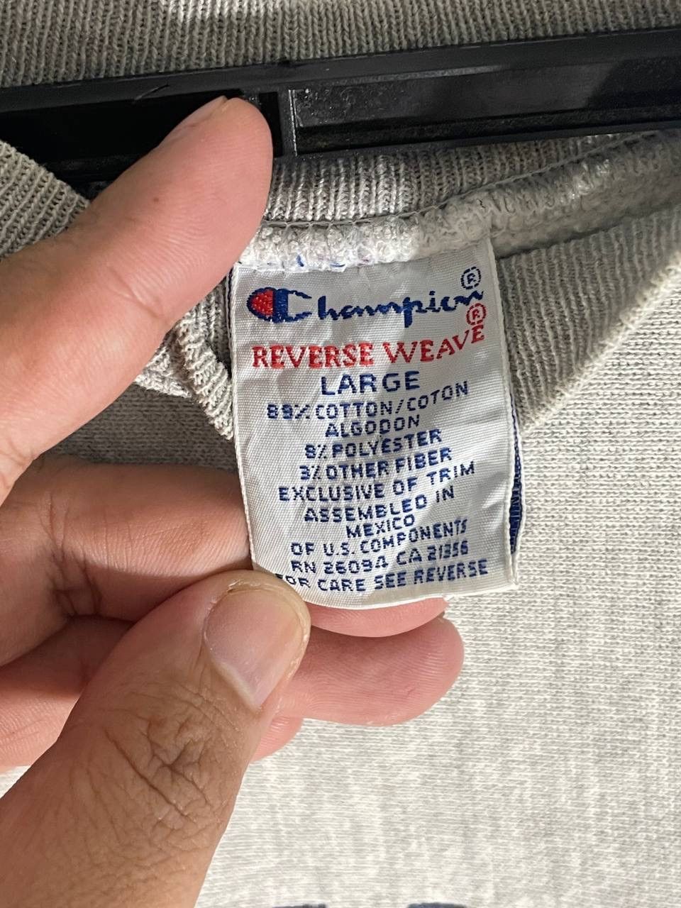 Champion Vintage 90s champion reverse weave sweatshirt pullover L Size US L / EU 52-54 / 3 - 7 Thumbnail