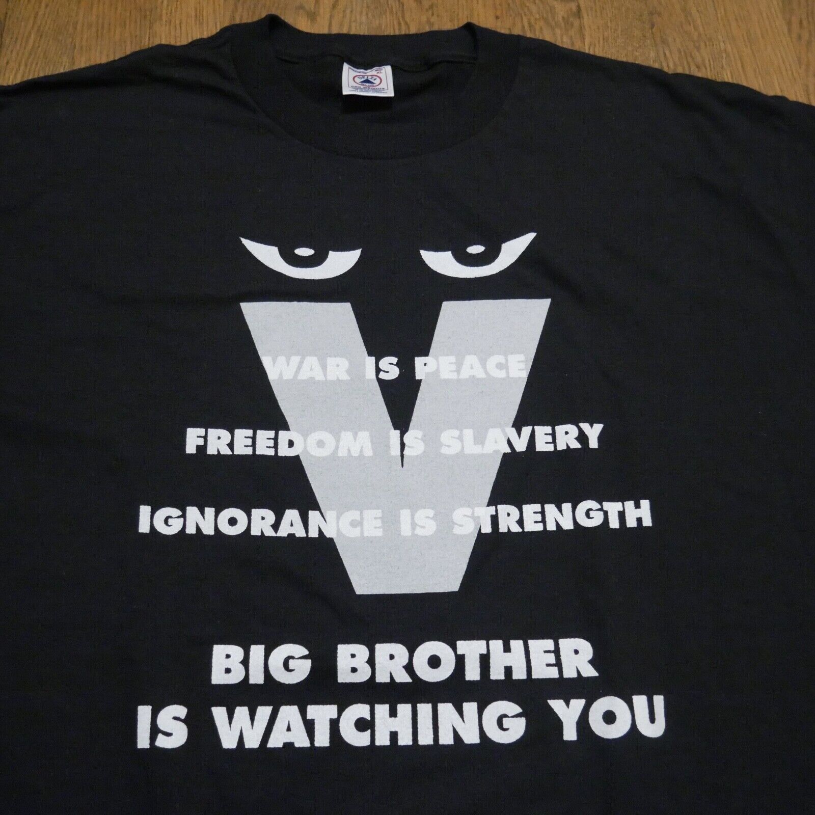 Delta Vintage V For Vendetta Movie Promo George Orwell T Shirt XL Size US XL / EU 56 / 4 - 1 Thumbnail