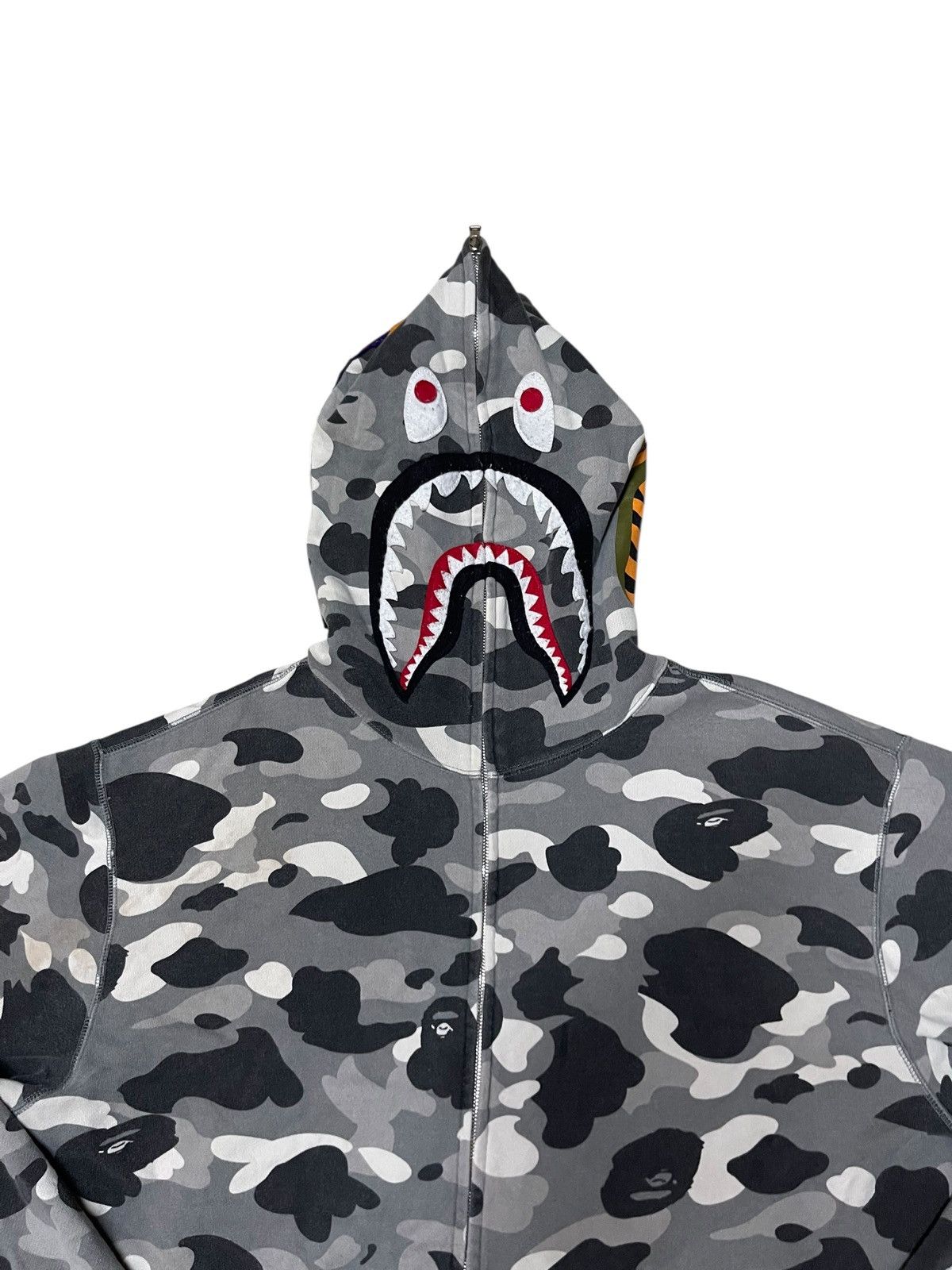 Bape Vintage Bape A Bathing Ape Camo Fullzipper Size US L / EU 52-54 / 3 - 4 Thumbnail