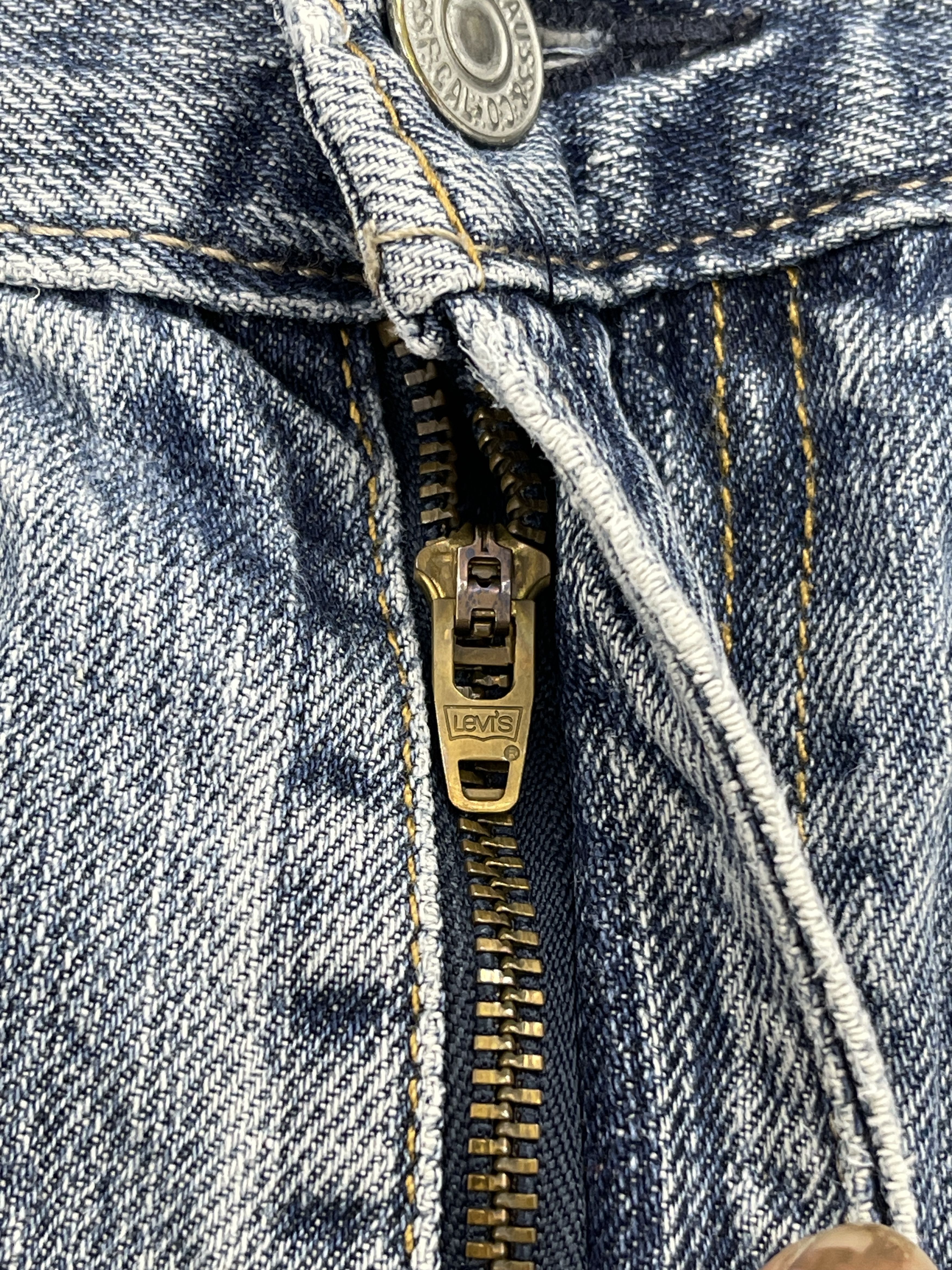 Levi's × Vintage Light Washed Vintage Levis 559 Jeans DP2505 Size US 33 - 13 Thumbnail