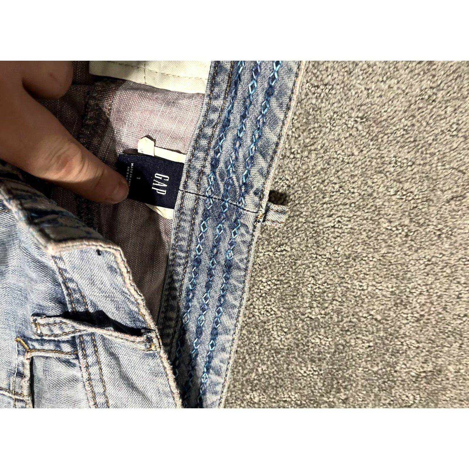 Gap VINTAGE Gap Women’s Denim Mini Skirt Blue Y2K Low Rise SZ 1 Size 25" / US 0 / IT 36 - 3 Thumbnail
