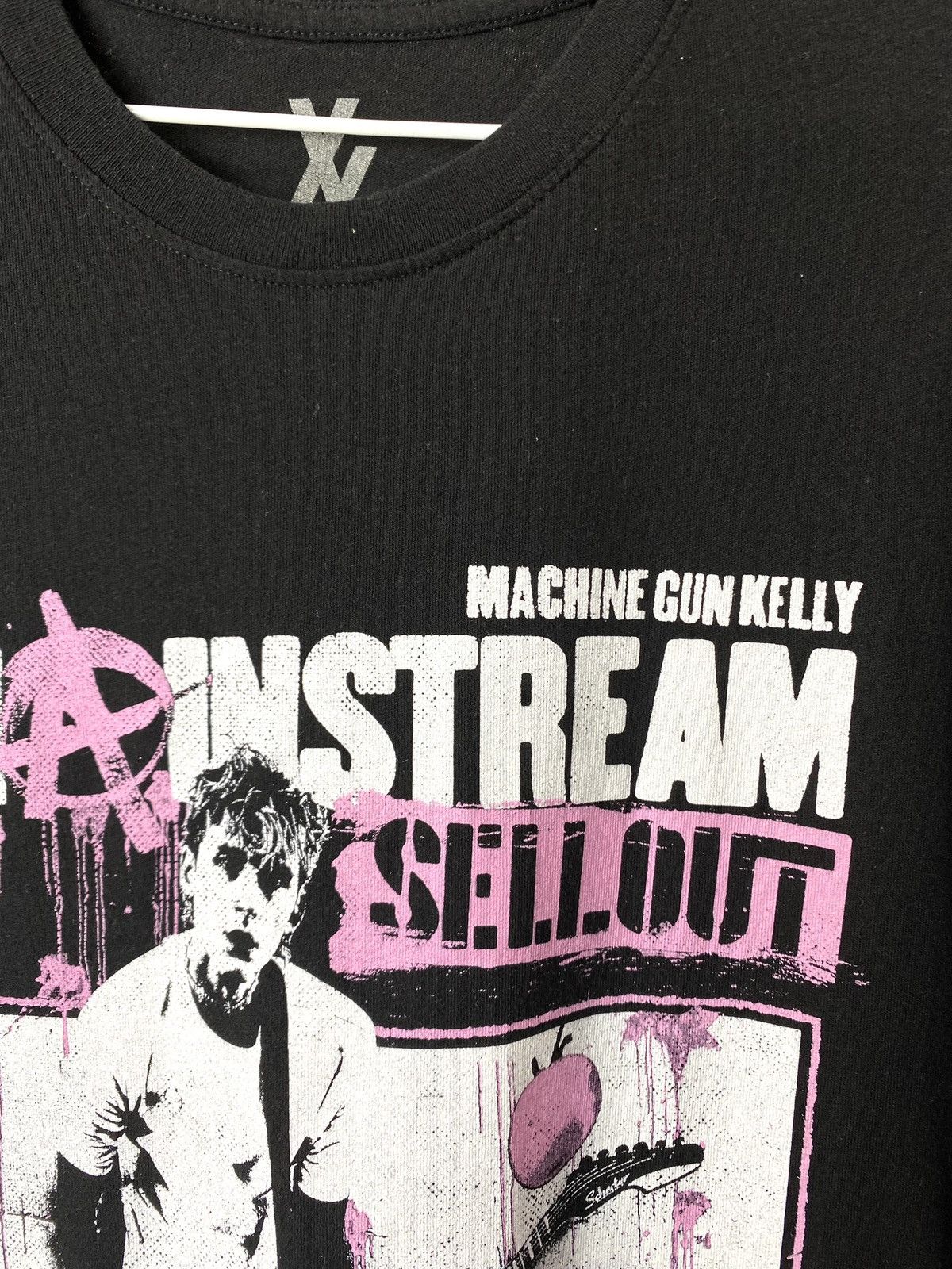 Band Tees MGK Machine Gun Kelly Tour Band T Shirt Size US XL / EU 56 / 4 - 4 Thumbnail