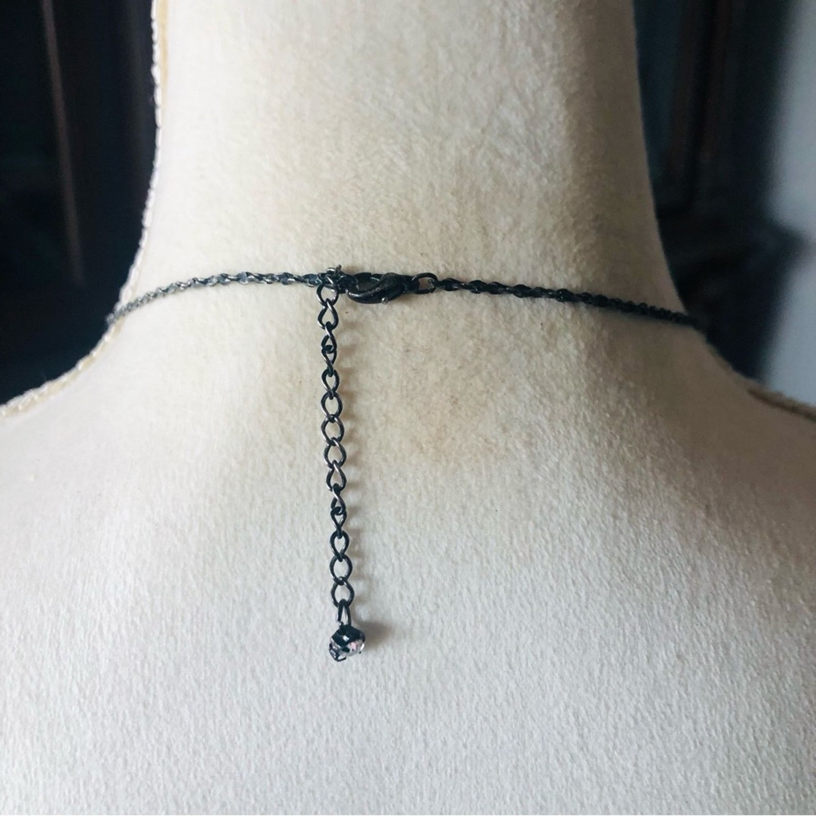 Vintage Vintage 90s elegant dangle clear stone chrome necklace Size ONE SIZE - 6 Thumbnail