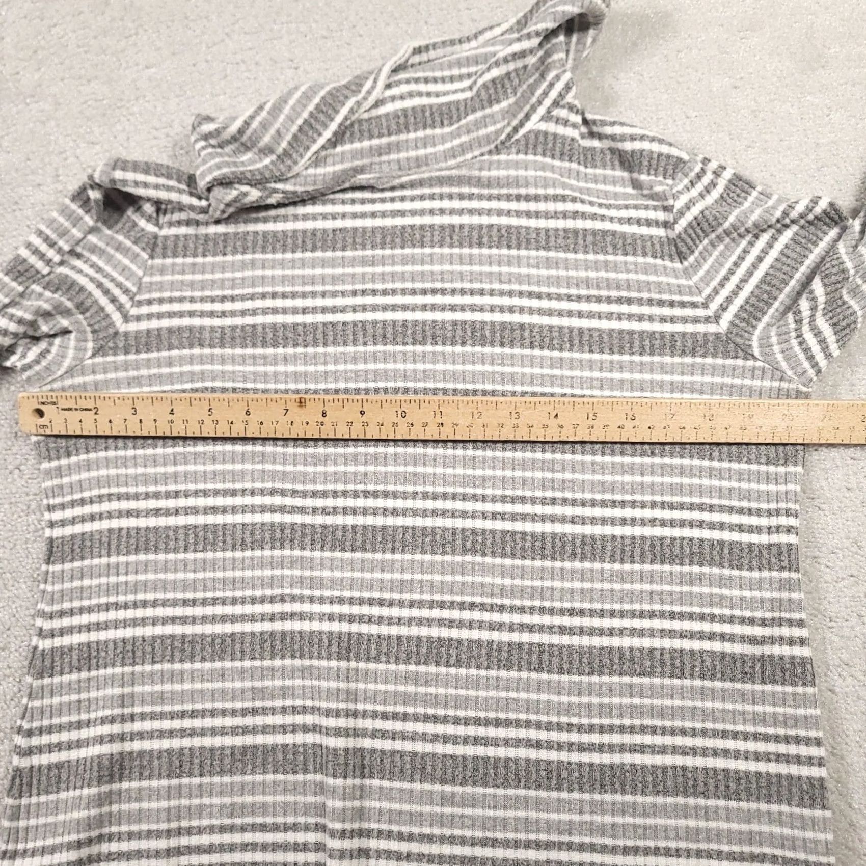 Vintage Chico's Zenergy Women's Striped Cowl-Neck Top Grey Size M Medium Stretch Shirt Womens Size M / US 6-8 / IT 42-44 - 3 Thumbnail