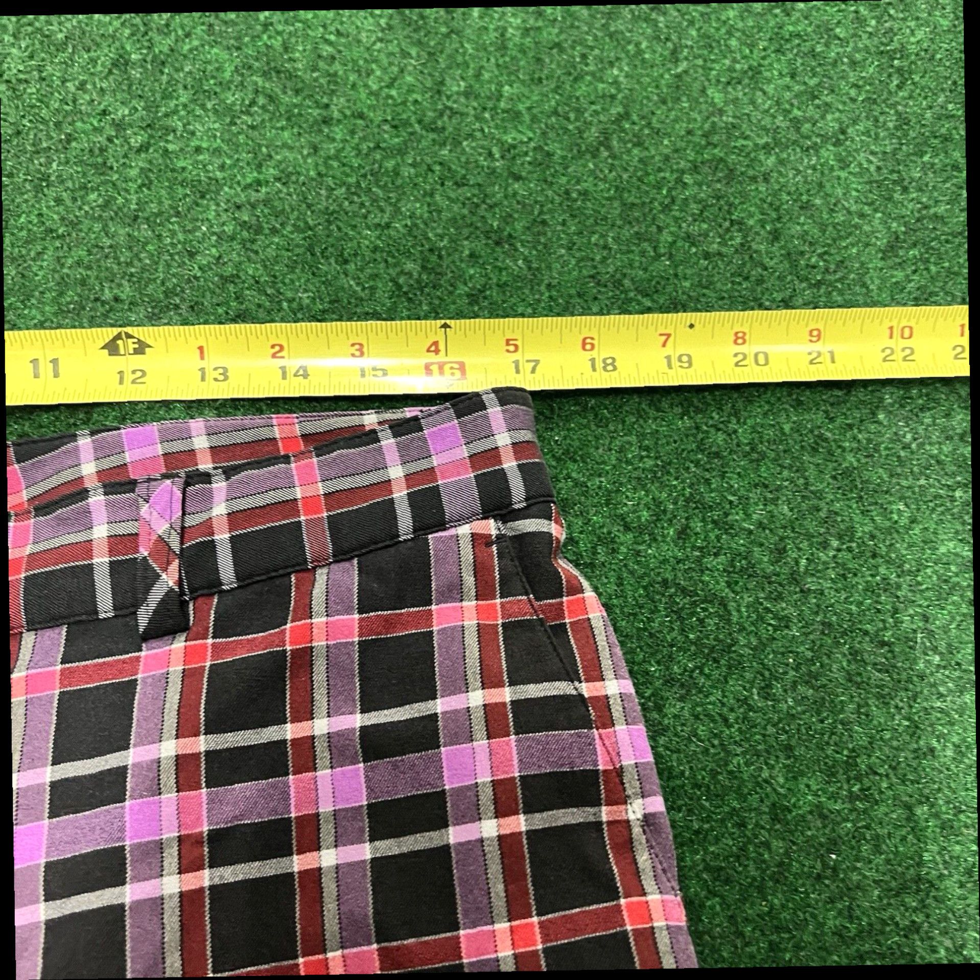 Adidas Vintage Adidas Shorts Mens 34 Purple Black Plaid Chino Golf Athletic Flat Front Size US 34 / EU 50 - 5 Thumbnail