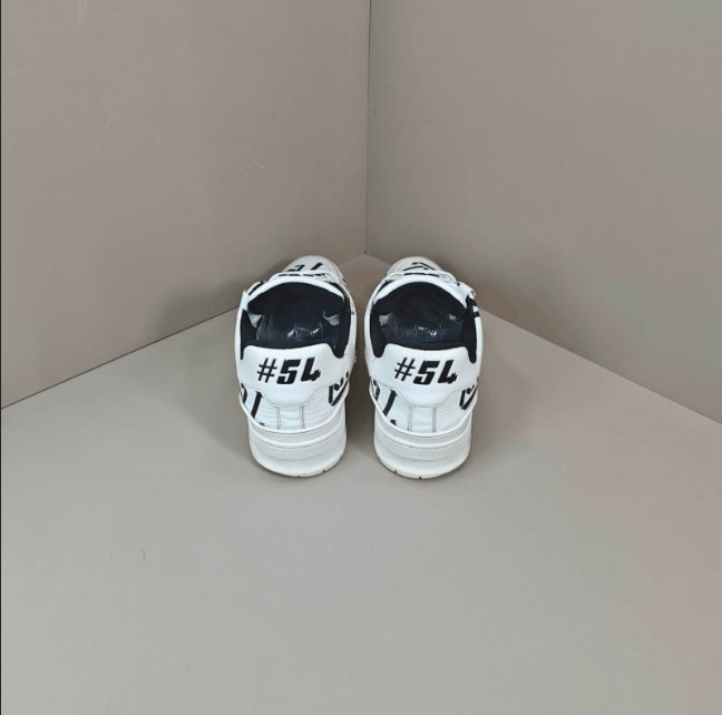 Louis Vuitton Louis Vuitton low-top sneakers Size US 8 / EU 41 - 3 Thumbnail