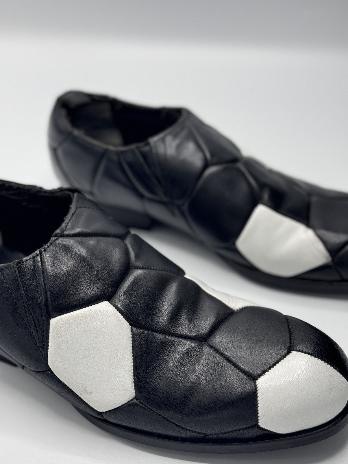Comme des Garcons Comme des Garcons Runway SS09 Soccer Shoes Size US 7 / IT 37 - 6 Thumbnail