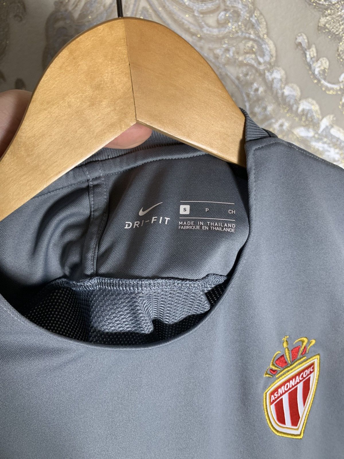 Nike VINTAGE NIKE FC AS MONACO FRANCE RETRO SOCCER JERSEY Y2K 90s Size US S / EU 44-46 / 1 - 3 Thumbnail