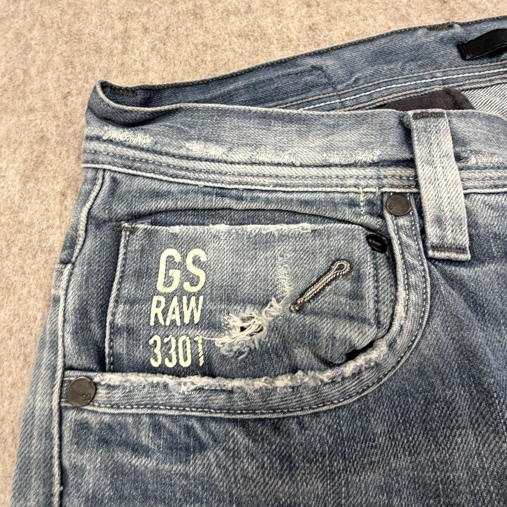Vintage G-Star RAW Jeans Mens 33x34 Light Wash 3301 Distressed Straight Button Fly Size US 33 - 7 Thumbnail