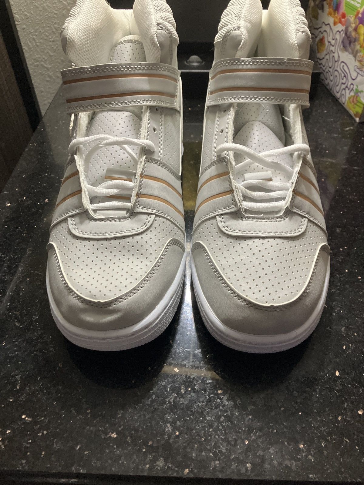 Jordan Brand Jordan L Style Size US 10 / EU 43 - 7 Thumbnail
