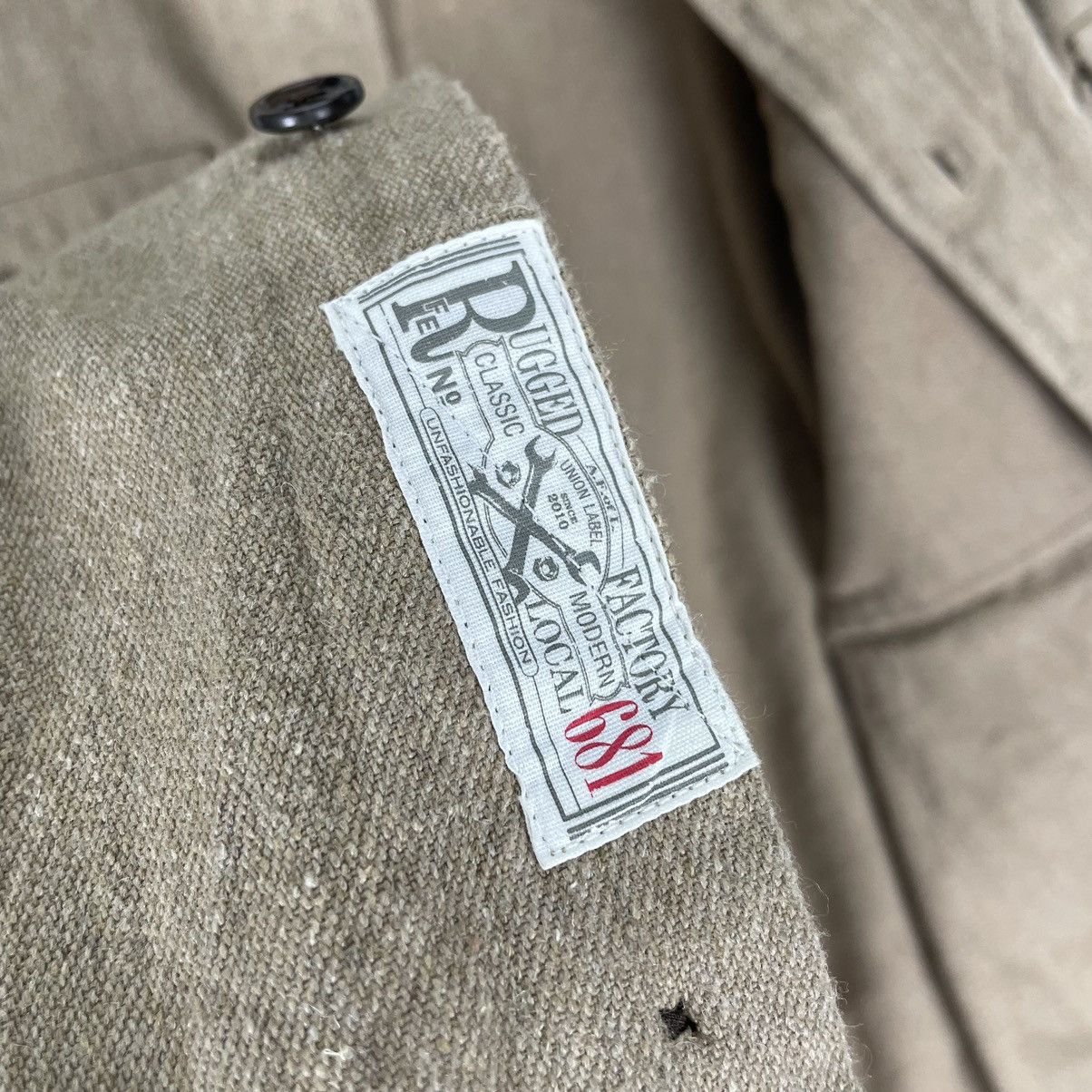 Union LA ☀️RUGGED FACTORY UTILITY MULTI POCKET BUTTON SHIRTS Size US M / EU 48-50 / 2 - 12 Thumbnail