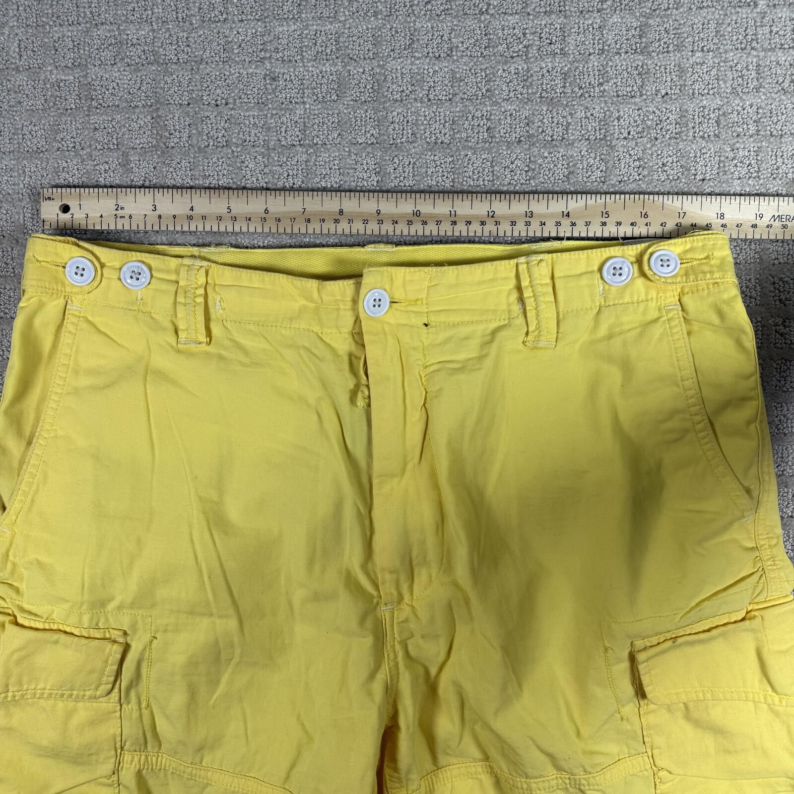 Polo Ralph Lauren Vintage Polo Ralph Lauren Yellow Cargo Shorts 35 Size US 35 - 3 Thumbnail
