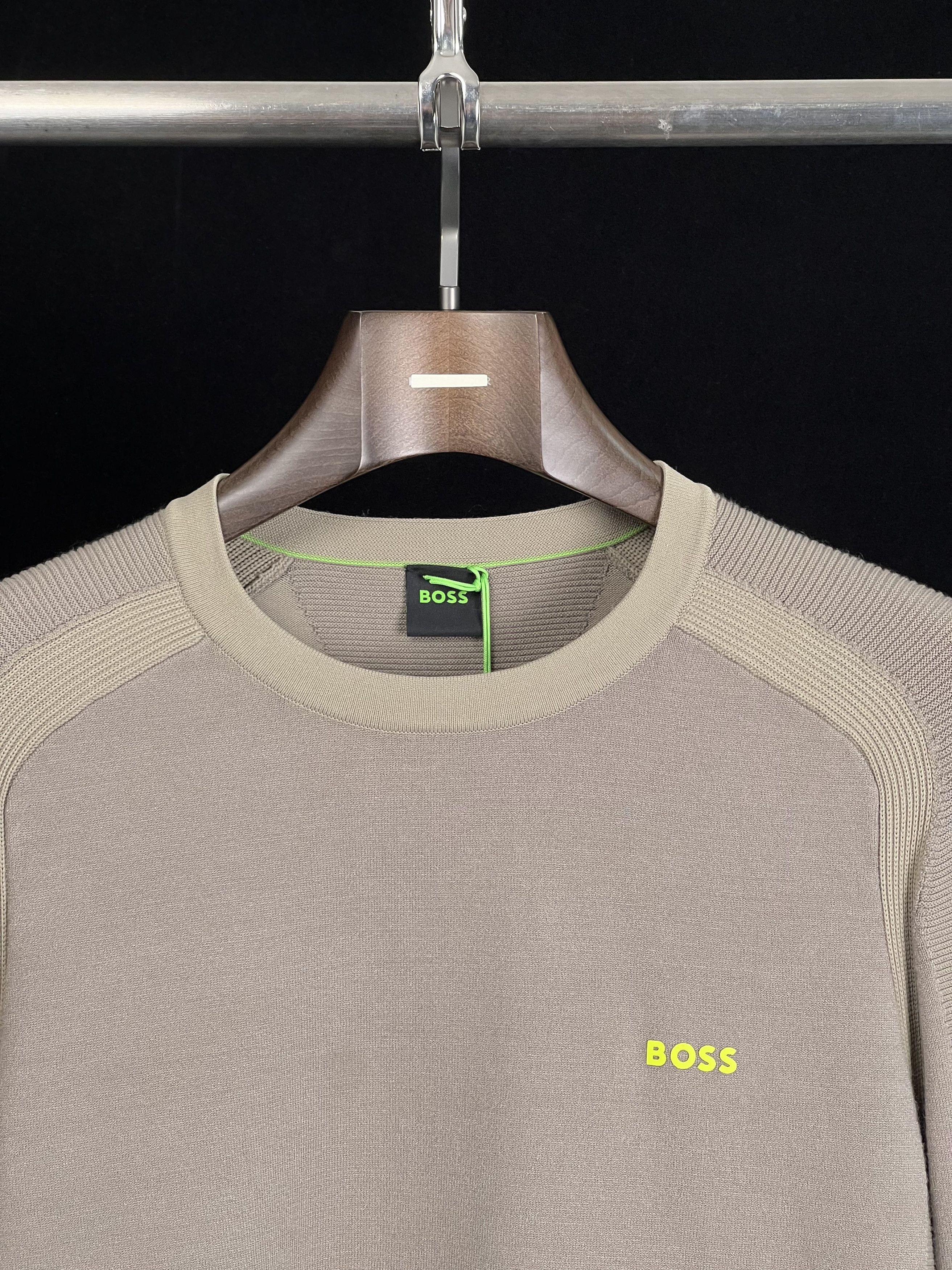Hugo Boss Brand New BOSS Sweater PERFORM-X Size US M / EU 48-50 / 2 - 2 Thumbnail