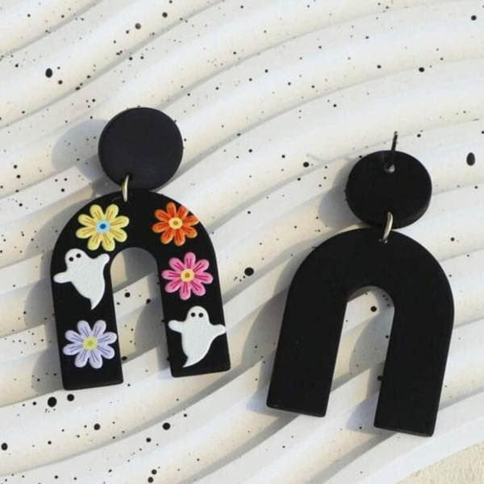 & Other Stories GROOVY GHOULS HALLOWEEN EARRINGS Size ONE SIZE - 1 Thumbnail