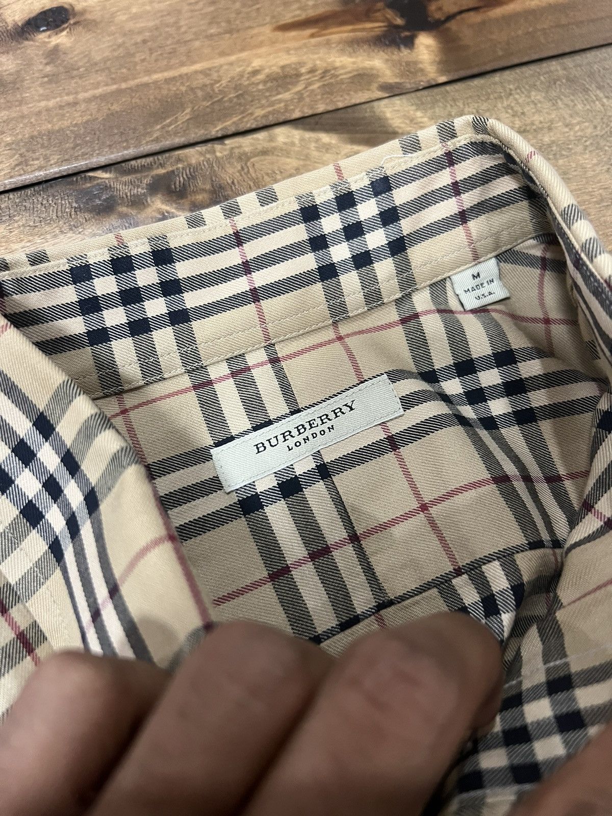 Burberry Famous Burberry Shirt Size US M / EU 48-50 / 2 - 10 Thumbnail
