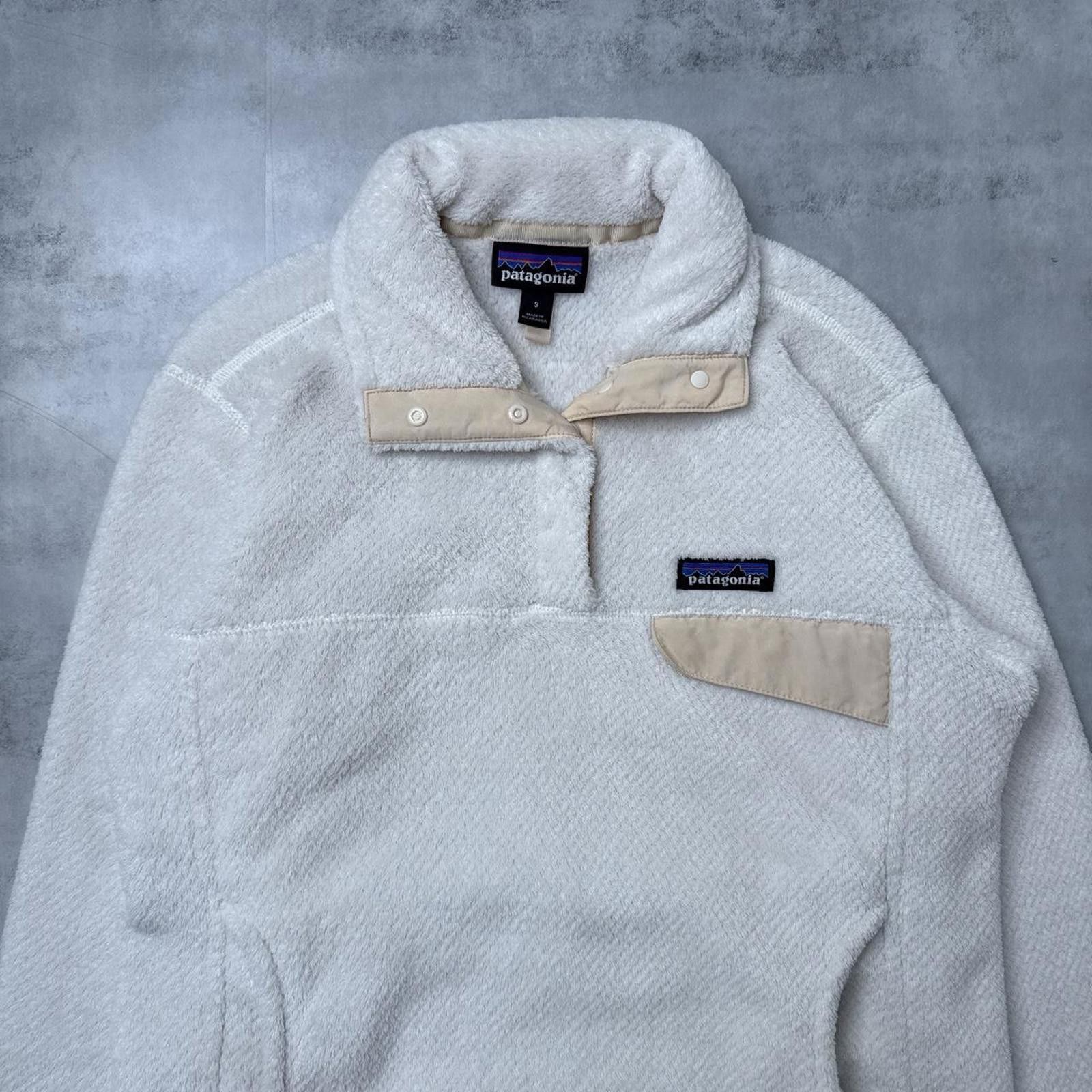 Patagonia Y2K Patagonia 00s Fleece White Jacket Size S / US 4 / IT 40 - 2 Thumbnail