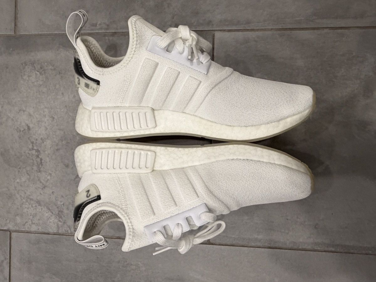Adidas Adidas NMD_R1 'Triple White' BD7746 Size US 8.5 / EU 41-42 - 8 Thumbnail