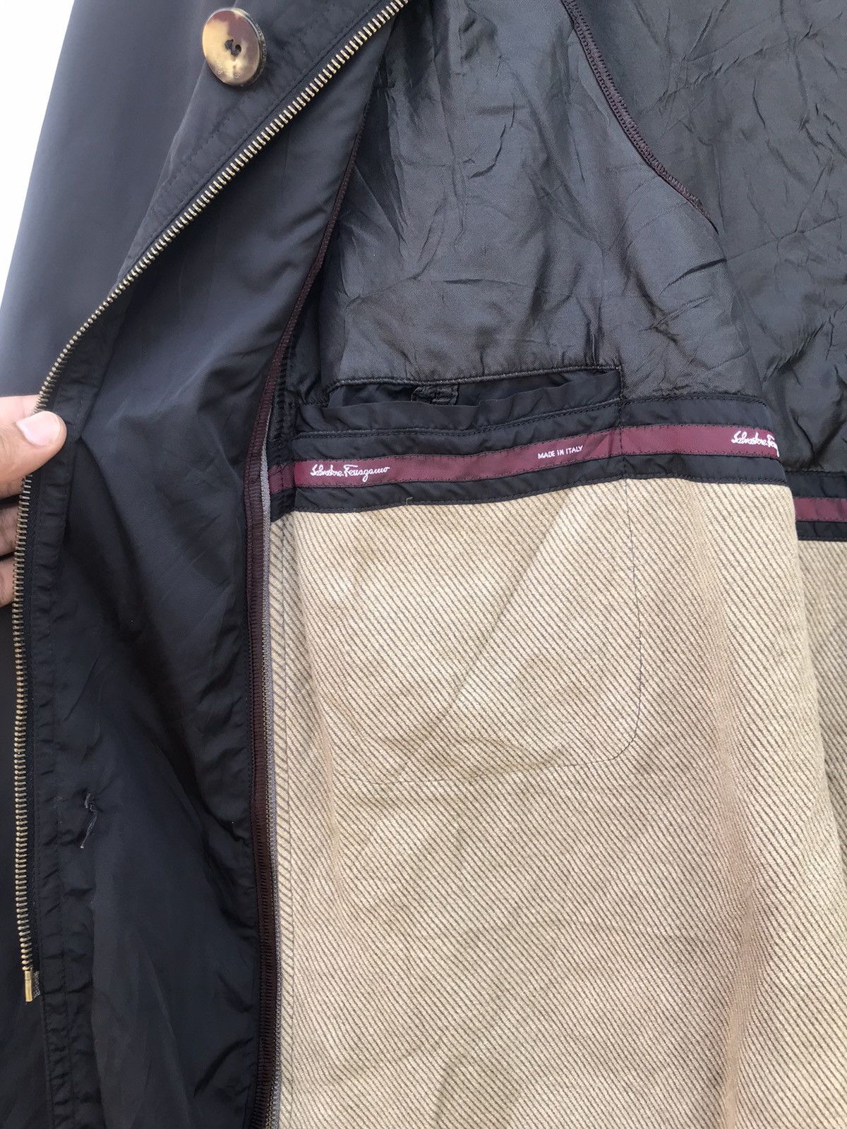 Salvatore Ferragamo Salvatore Ferragamo Italy Archival Long Coat Model T7500 Size US L / EU 52-54 / 3 - 16 Thumbnail