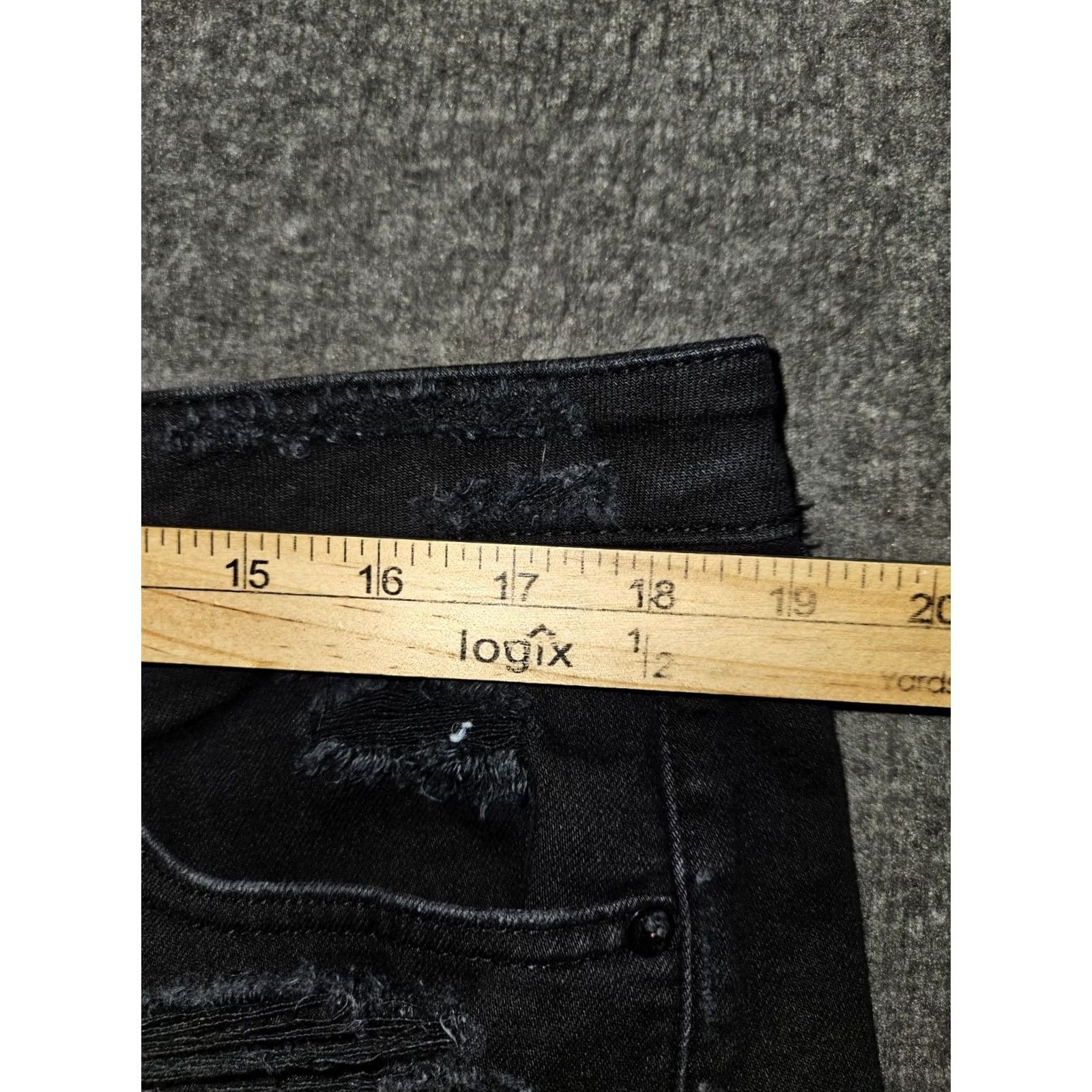 American Eagle Outfitters VINTAGE American Eagle Festival Shorts Women's 18 Black Denim 90s Distressed Super Stretch 5-Pocket Inseam 3.5 in Size 40" / US 18 - 4 Thumbnail