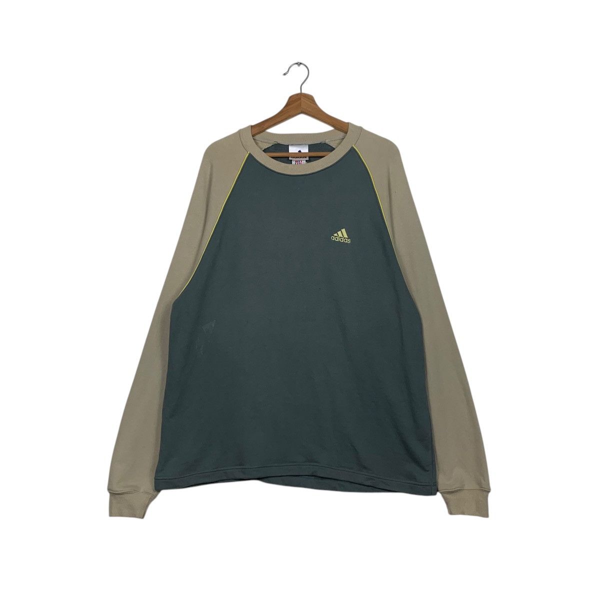 Adidas Vintage ADIDAS Embroidery Small Logo Sweatshirt #1740-C77 Size US L / EU 52-54 / 3 - 1 Thumbnail