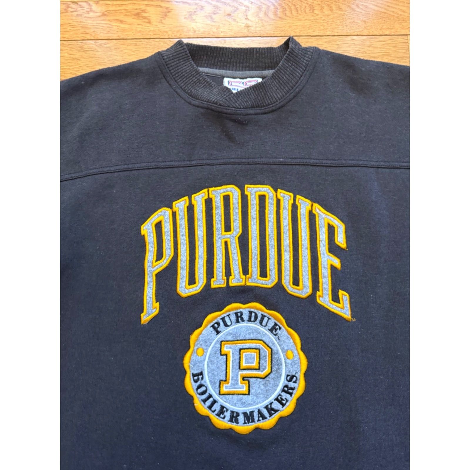 Vintage VINTAGE Crable Sportswear Purdue Black Crewneck Sweatshirt Mens M Sweatshirt Crable Sportswear Purdue Black Crewneck Reversible 90s Size US M / EU 48-50 / 2 - 4 Thumbnail