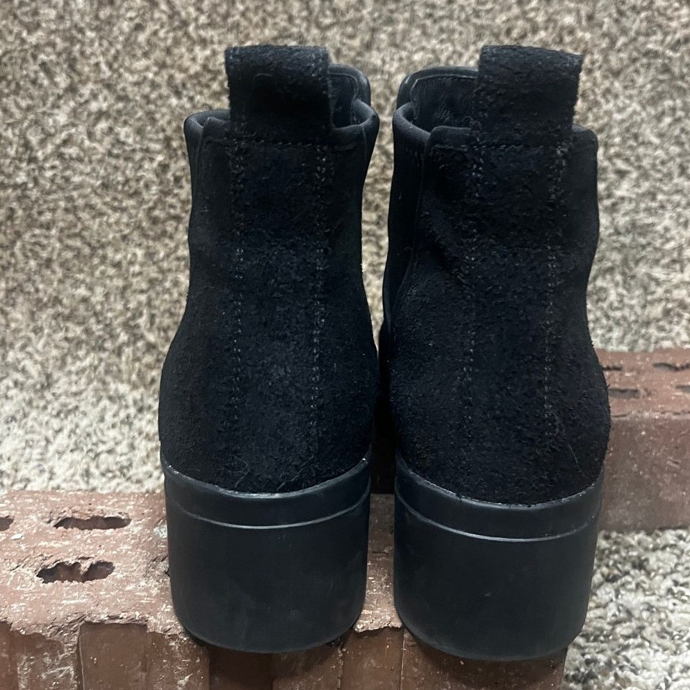 Eileen Fisher Eileen Fisher Waterproof Wedge Chelsea Booties Black 9 Size US 9 / IT 39 - 8 Thumbnail