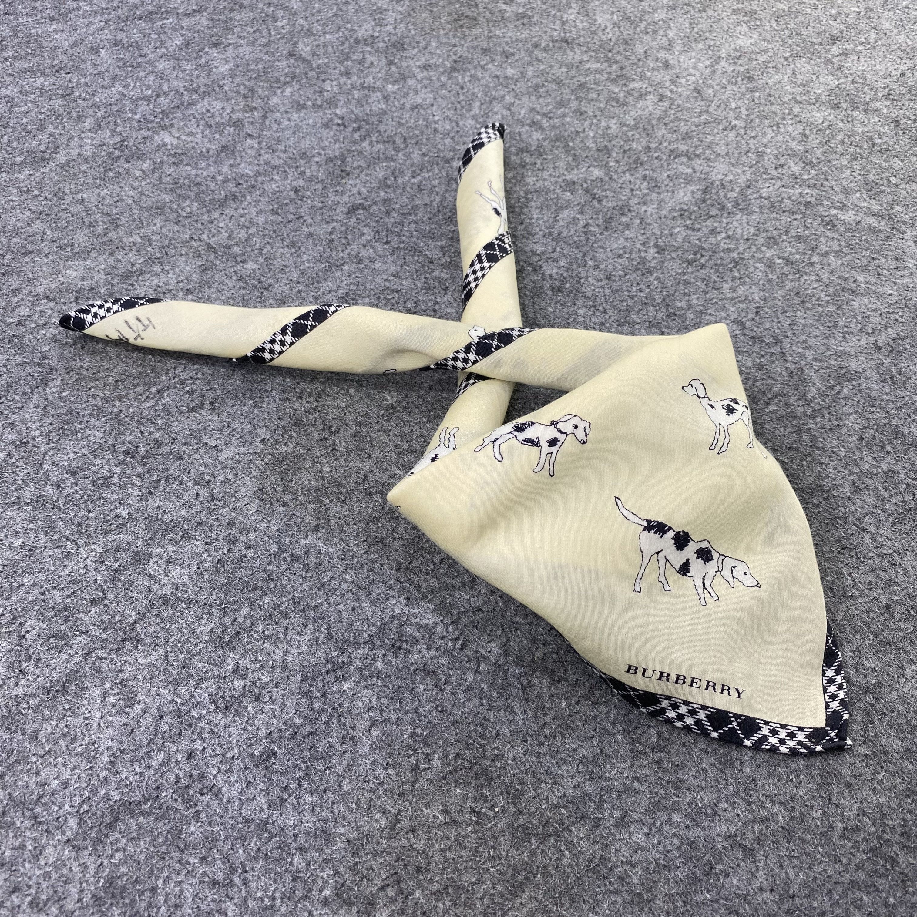 Burberry Burberry Handkerchief Neckerchief Bandana-B1883 Size ONE SIZE - 1 Thumbnail