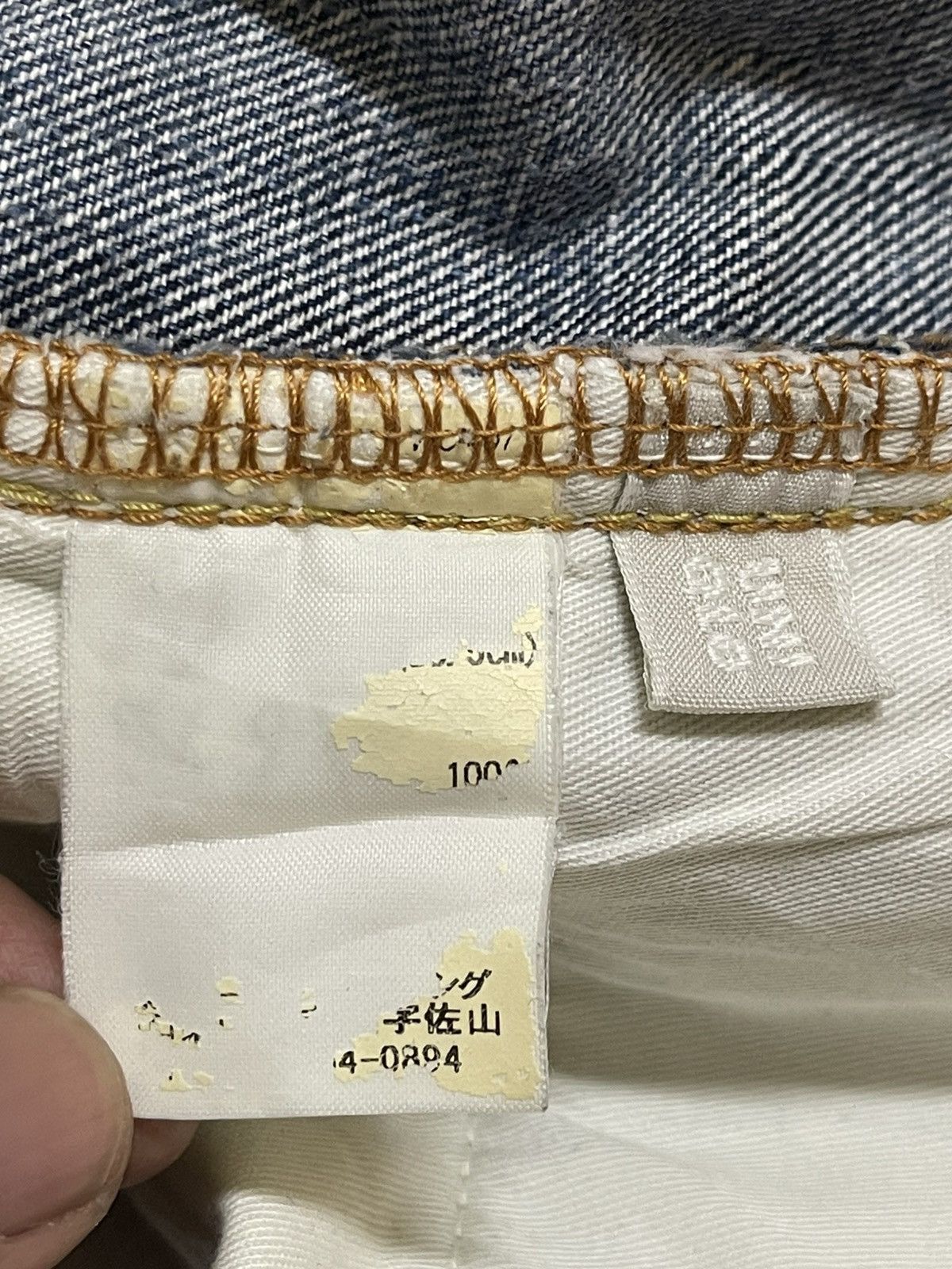 Uniqlo Vintage Uniqlo Blue Faded Wash Distressed Destroy Baggy Jean Size US 36 / EU 52 - 9 Thumbnail