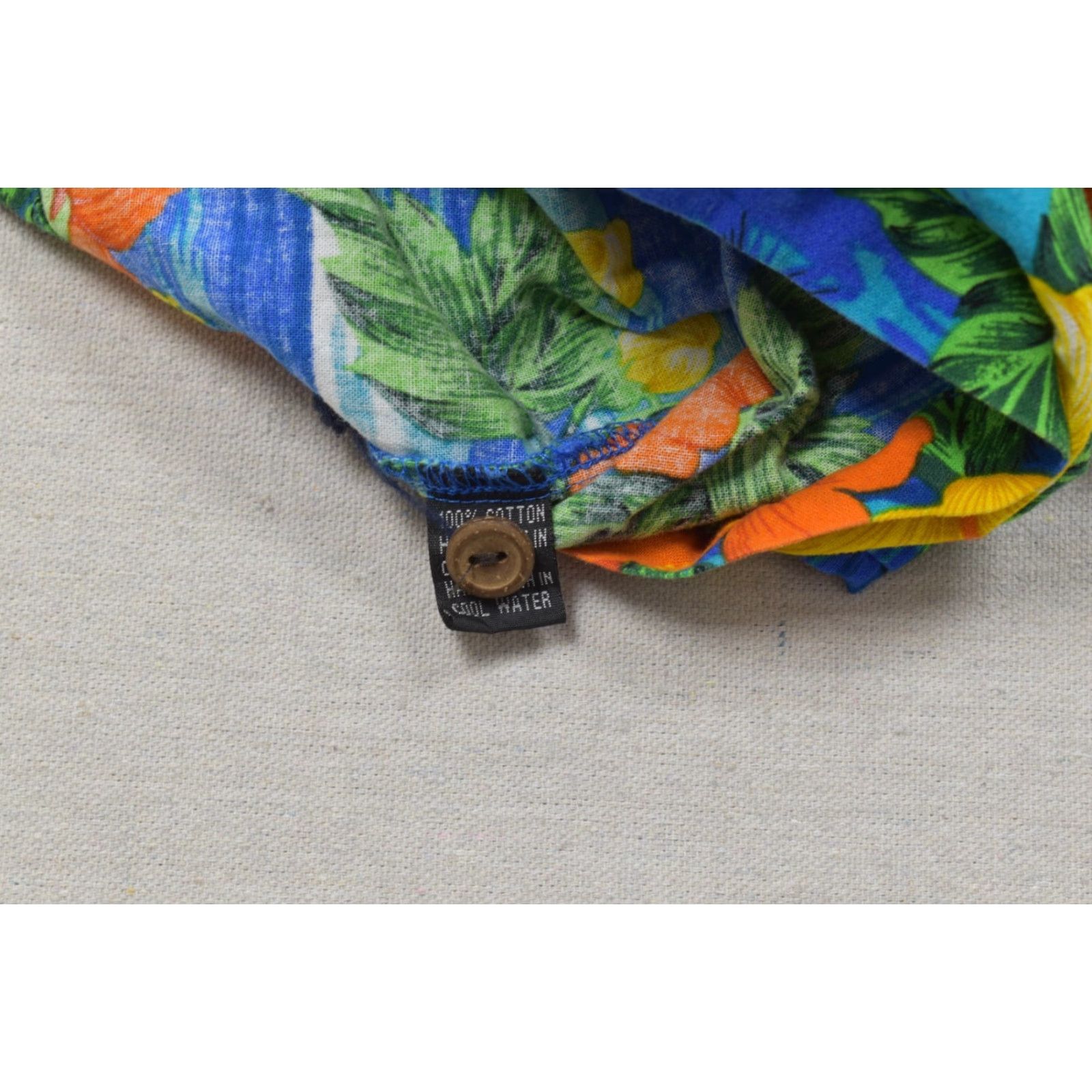 Vintage WE-AR Squish Wear Men's L Blue Hawaiian Shirt Hibiscus Floral Cotton Button-Up Short Sleeve Collared Casual Summer Spring Size US L / EU 52-54 / 3 - 6 Thumbnail