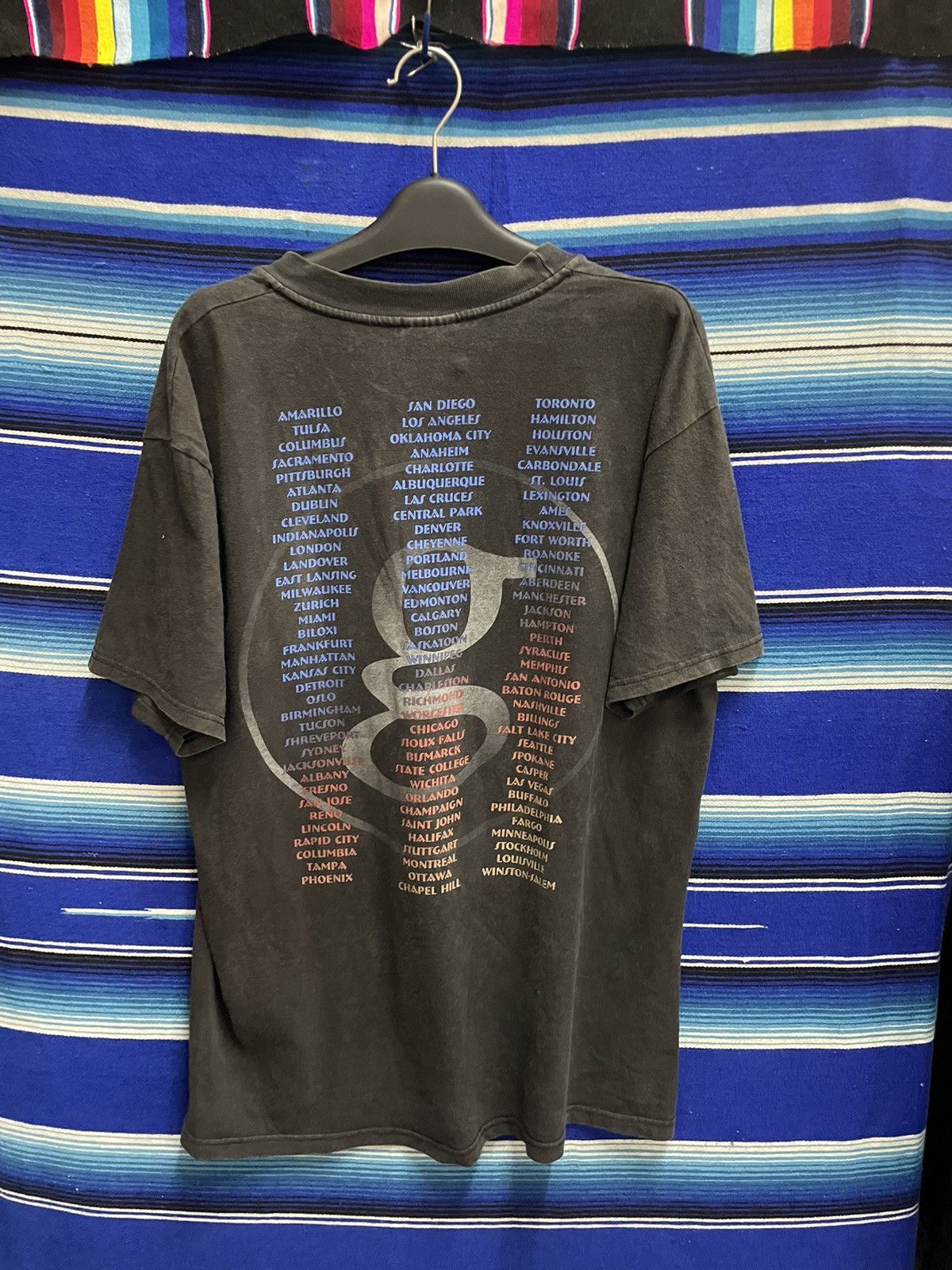 Band Tees GARTH BROOKS VINTAGE WELL FADED TEE Size US L / EU 52-54 / 3 - 5 Thumbnail