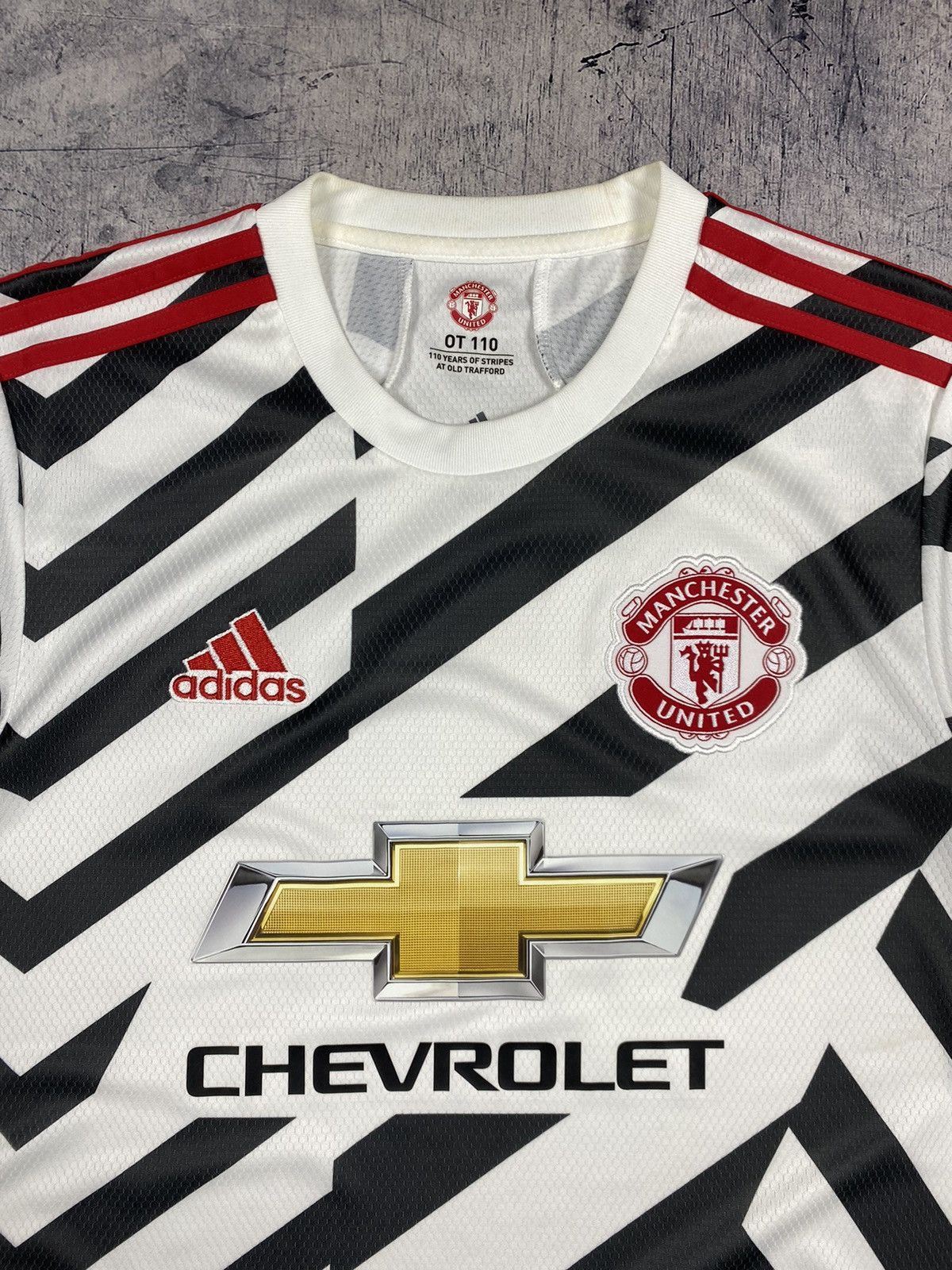 Adidas Adidas Manchester United 2021 - 2022 Soccer Jersey Size US S / EU 44-46 / 1 - 5 Thumbnail