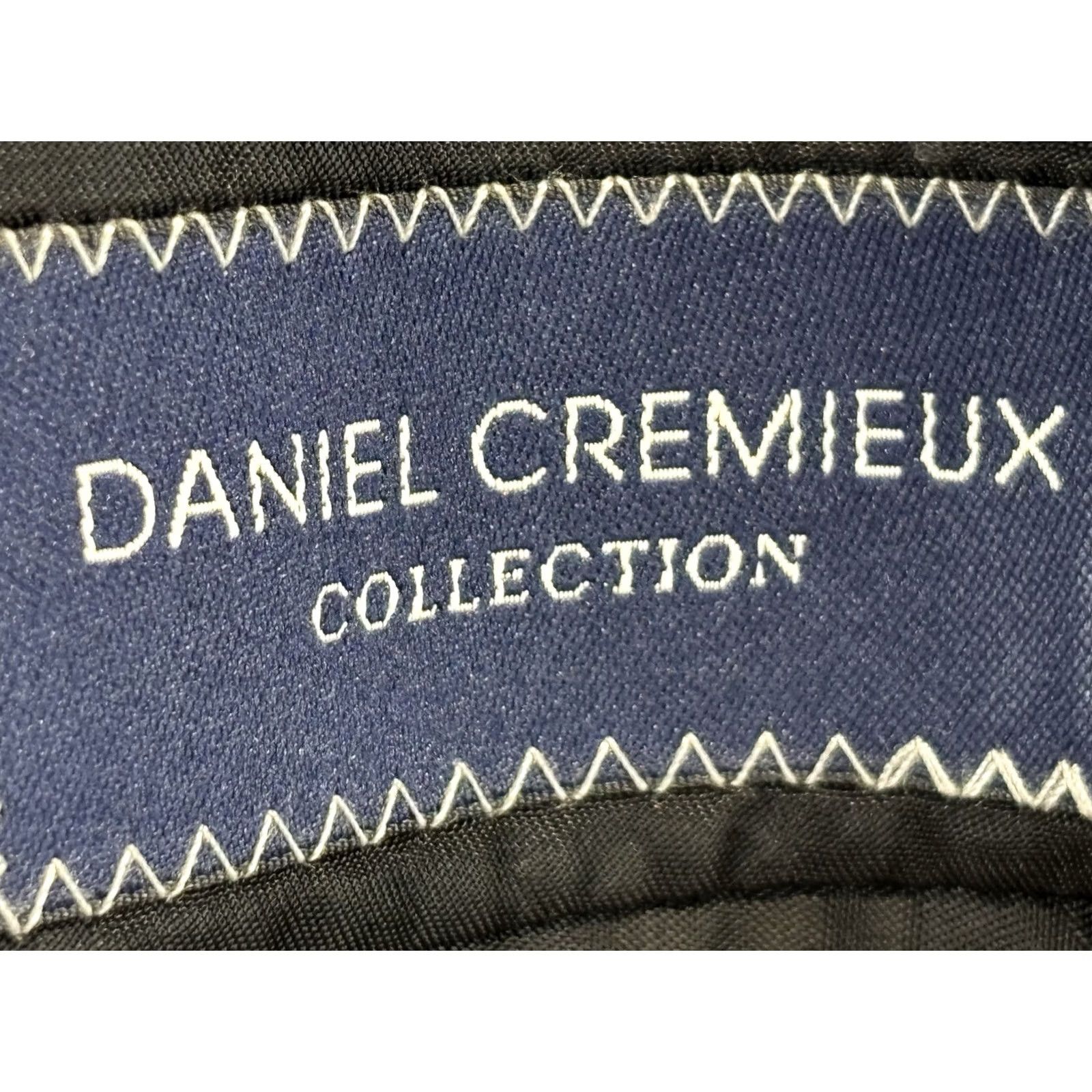 Cremieux Daniel Cremieux Blazer Sport Coat Jacket 42 R Black Wool Two-Button Notch Lapel Single-Breasted Classic Business Mens Size 42R - 6 Thumbnail