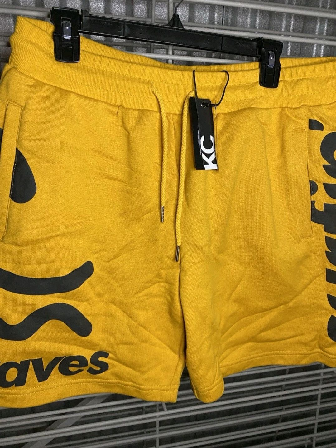 Keiser Clark KEISER CLARK SURFIN' SWEATSHORT CALI YELLOW BLACK Size XL Size US 37 - 3 Thumbnail