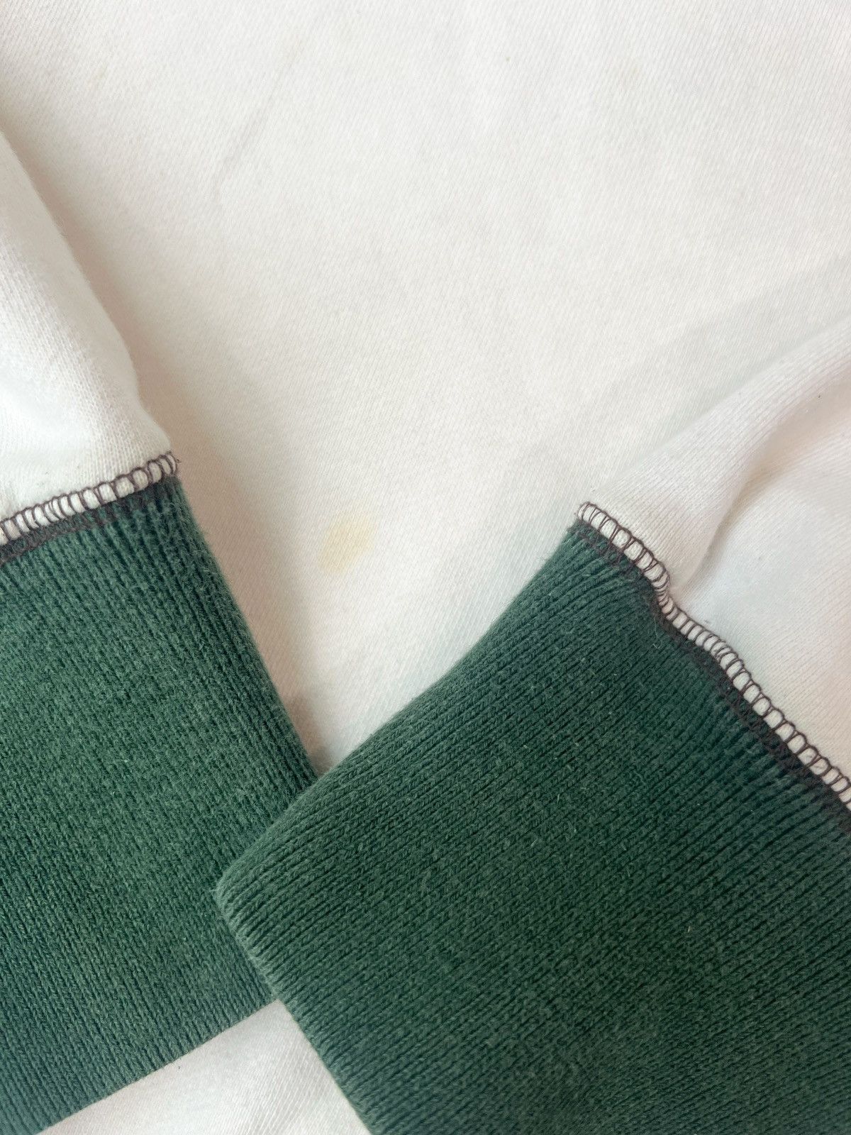 Jay-Z brown white green rocawear letter patch crewneck Size US L / EU 52-54 / 3 - 7 Thumbnail