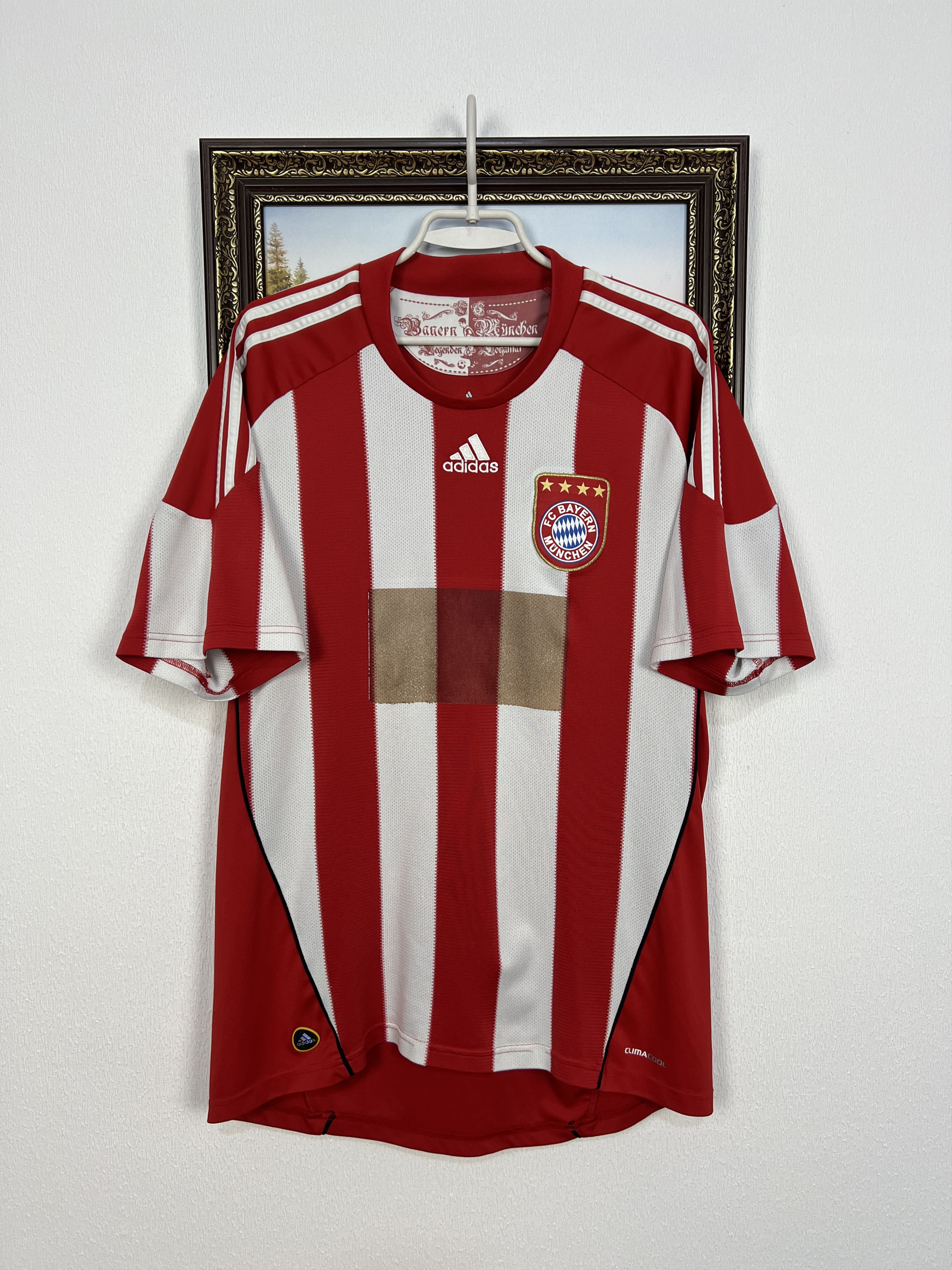 Adidas × Vintage BAYERN MUNICH 2010 2011 FOOTBALL SHIRT SOCCER