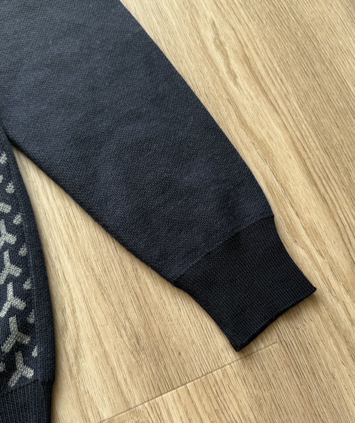 Bally Bally Switzerland Navy Blue Wool Sweater Size US L / EU 52-54 / 3 - 7 Thumbnail