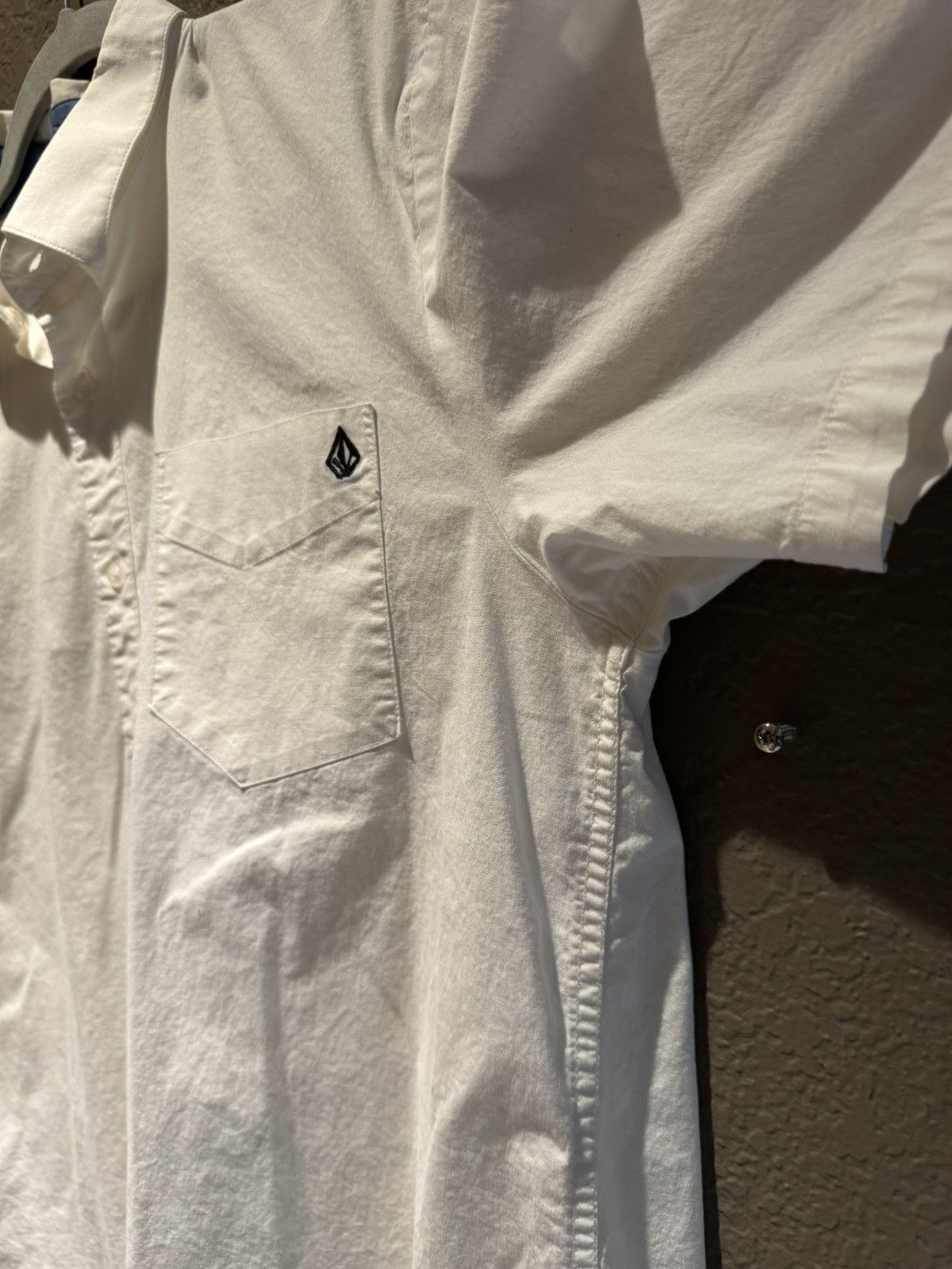 Volcom 00s Volcom White Asymmetric Stitch Button Up Medium Size US M / EU 48-50 / 2 - 7 Thumbnail