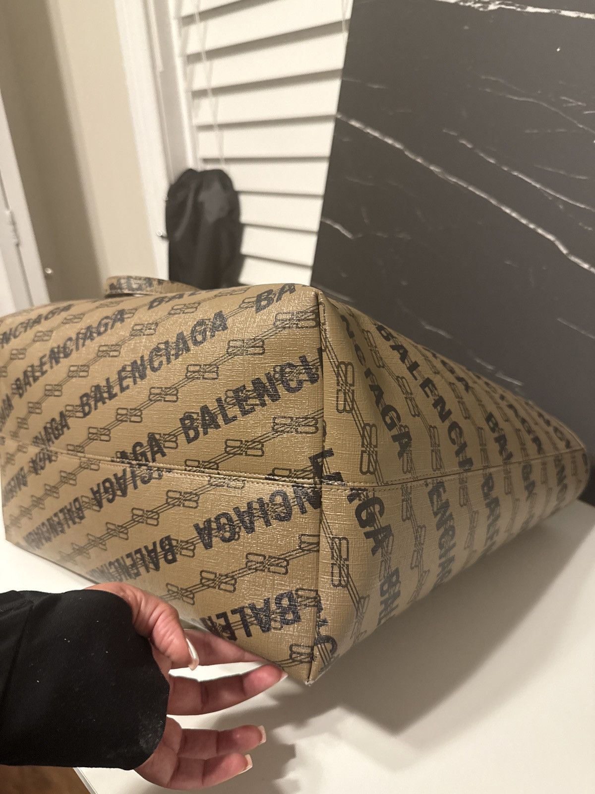 Balenciaga Balenciaga Large Monogram Signature Shopping Bag Size ONE SIZE - 7 Thumbnail