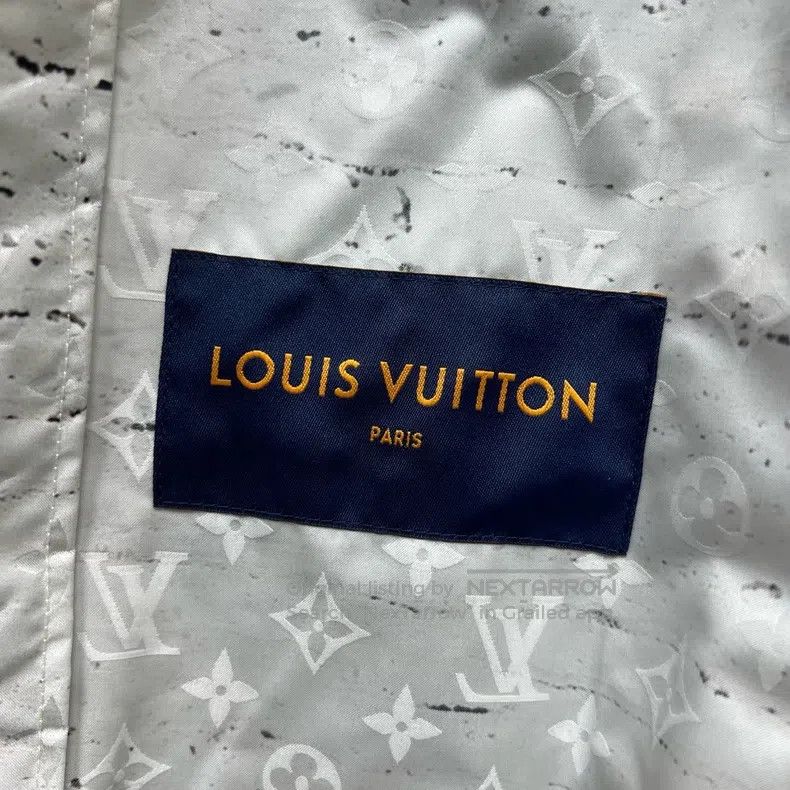 Louis Vuitton Louis Vuitton Marbled presbyopic patchwork assault jacket Size US S / EU 44-46 / 1 - 19 Thumbnail
