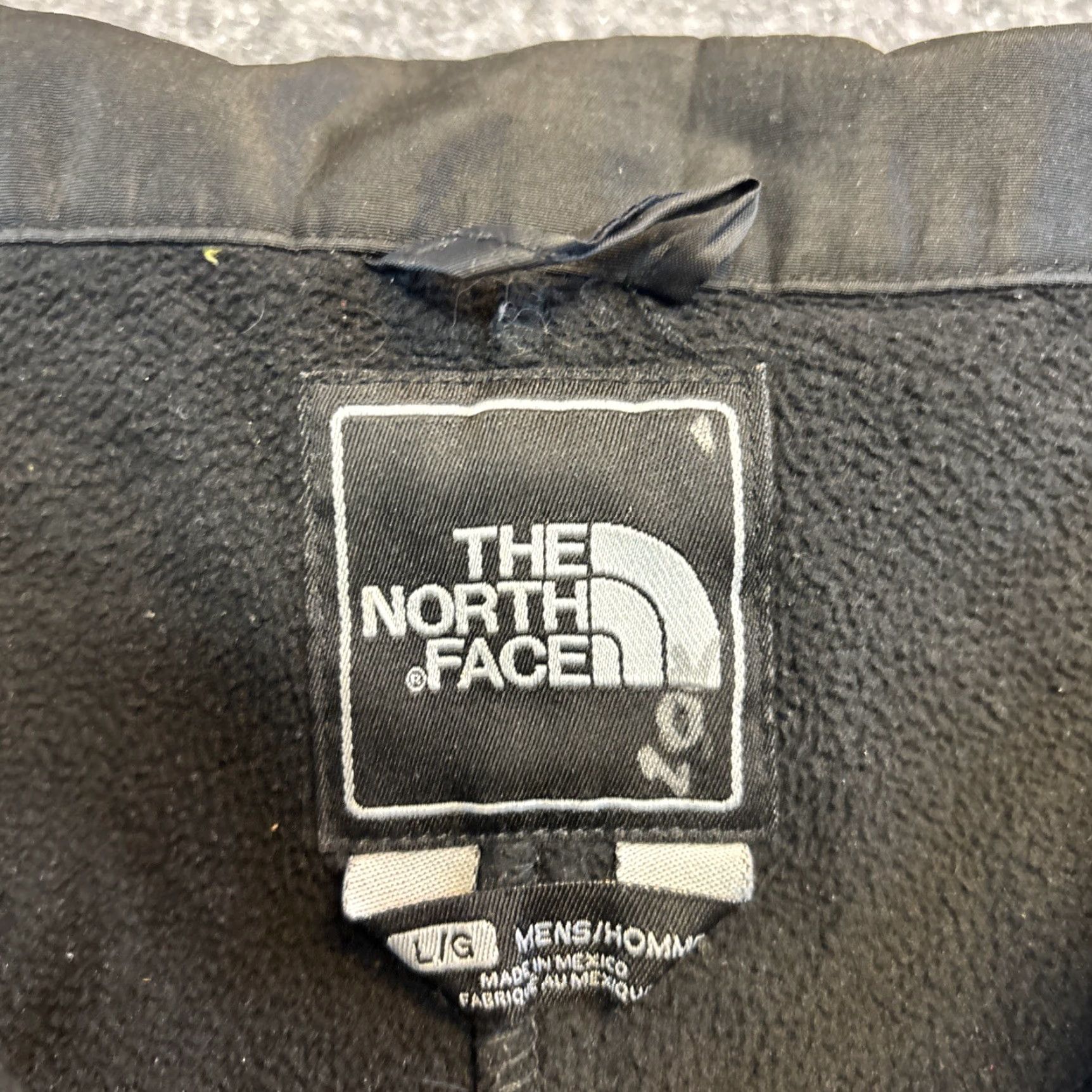 The North Face The North Face Apex Black Polyester Zip Up Jacket Fleece Lined Size Large Mens Windbreaker Full Zip All Seasons Size US L / EU 52-54 / 3 - 3 Thumbnail