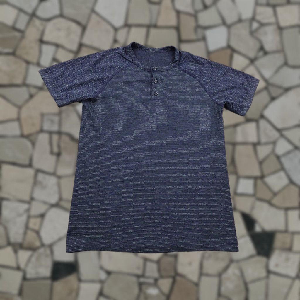 Lululemon Lululemon Shirt Mens Small Blue Stripes Henley Performance Vent Tech Size US S / EU 44-46 / 1 - 1 Thumbnail
